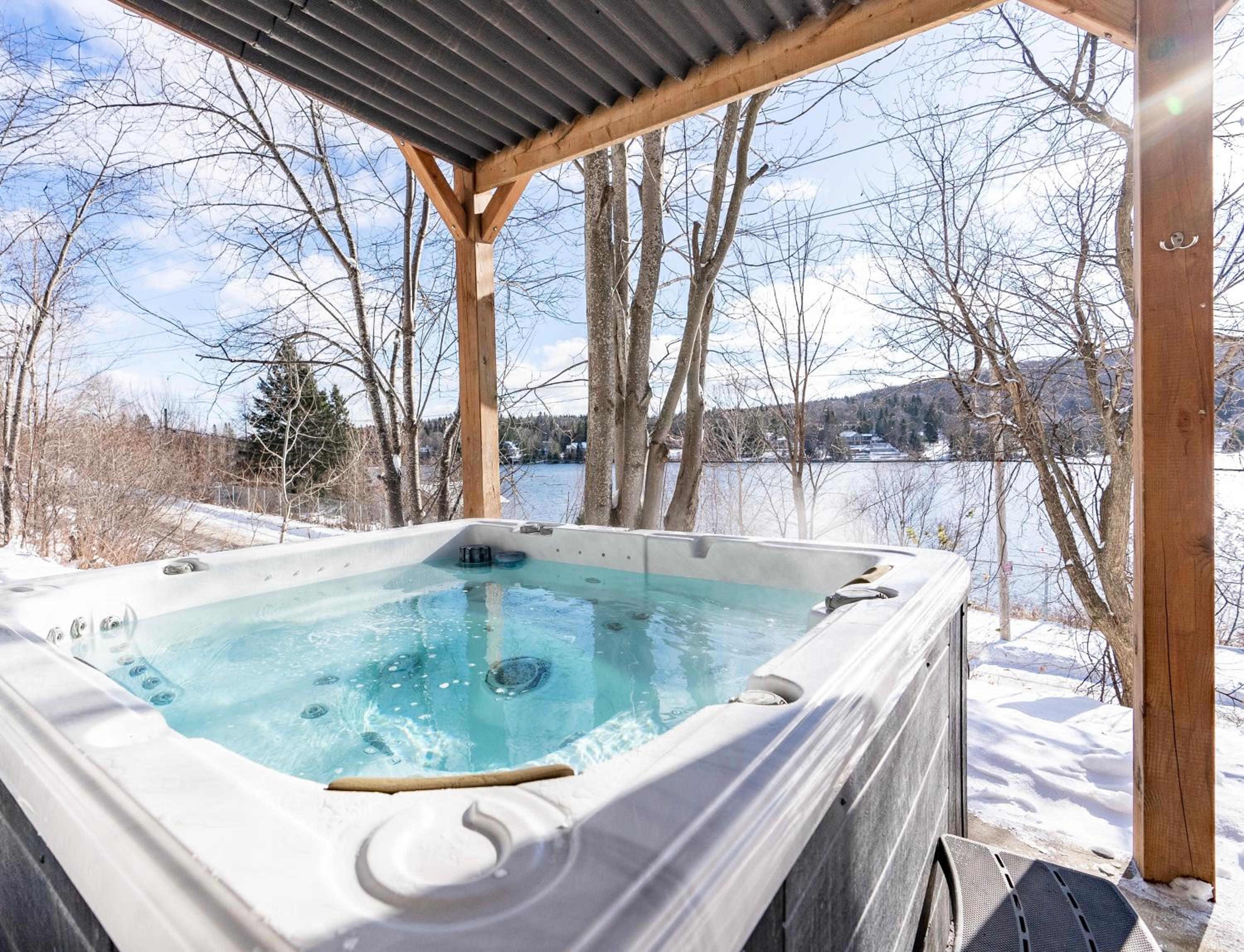 Deluxe Suite with Spa Bath