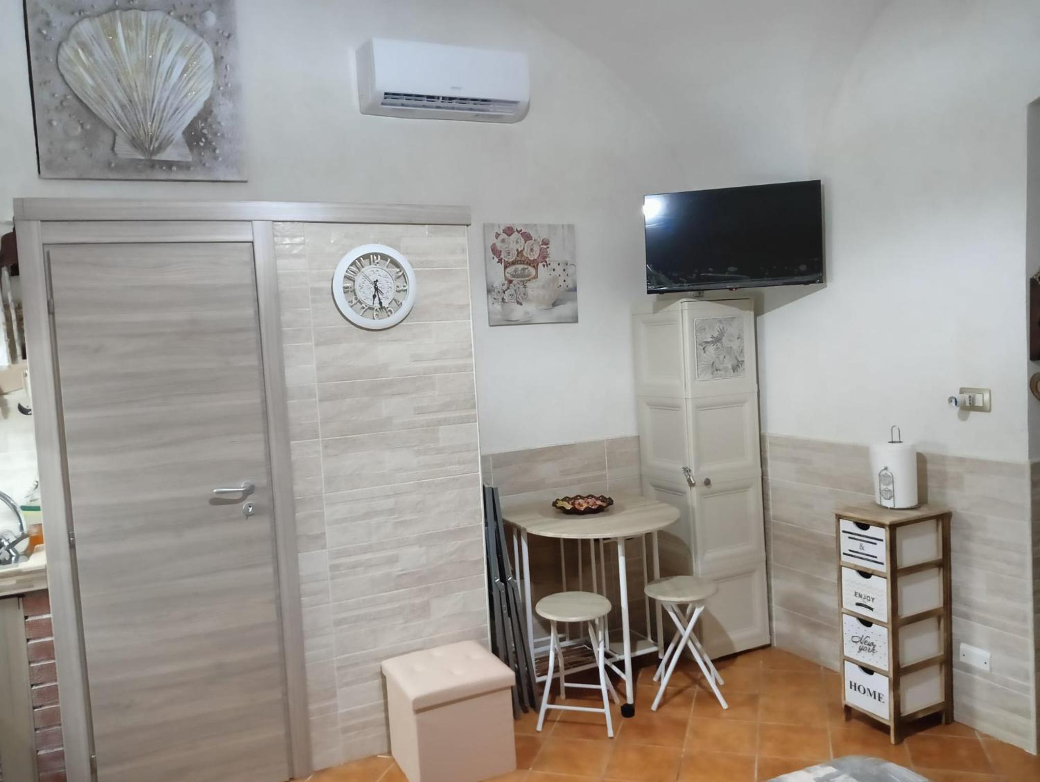 Studio Apartment With One Double Bed