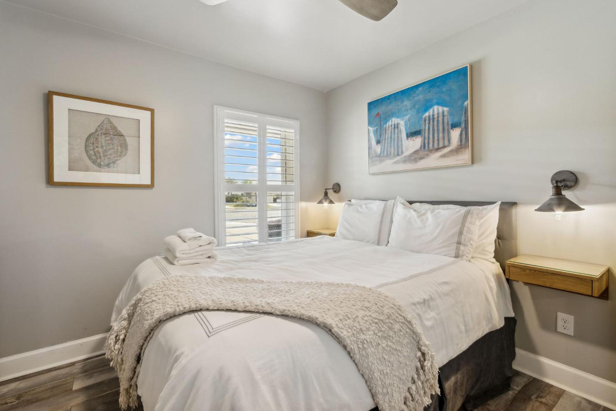 One-Bedroom Deluxe Apartment