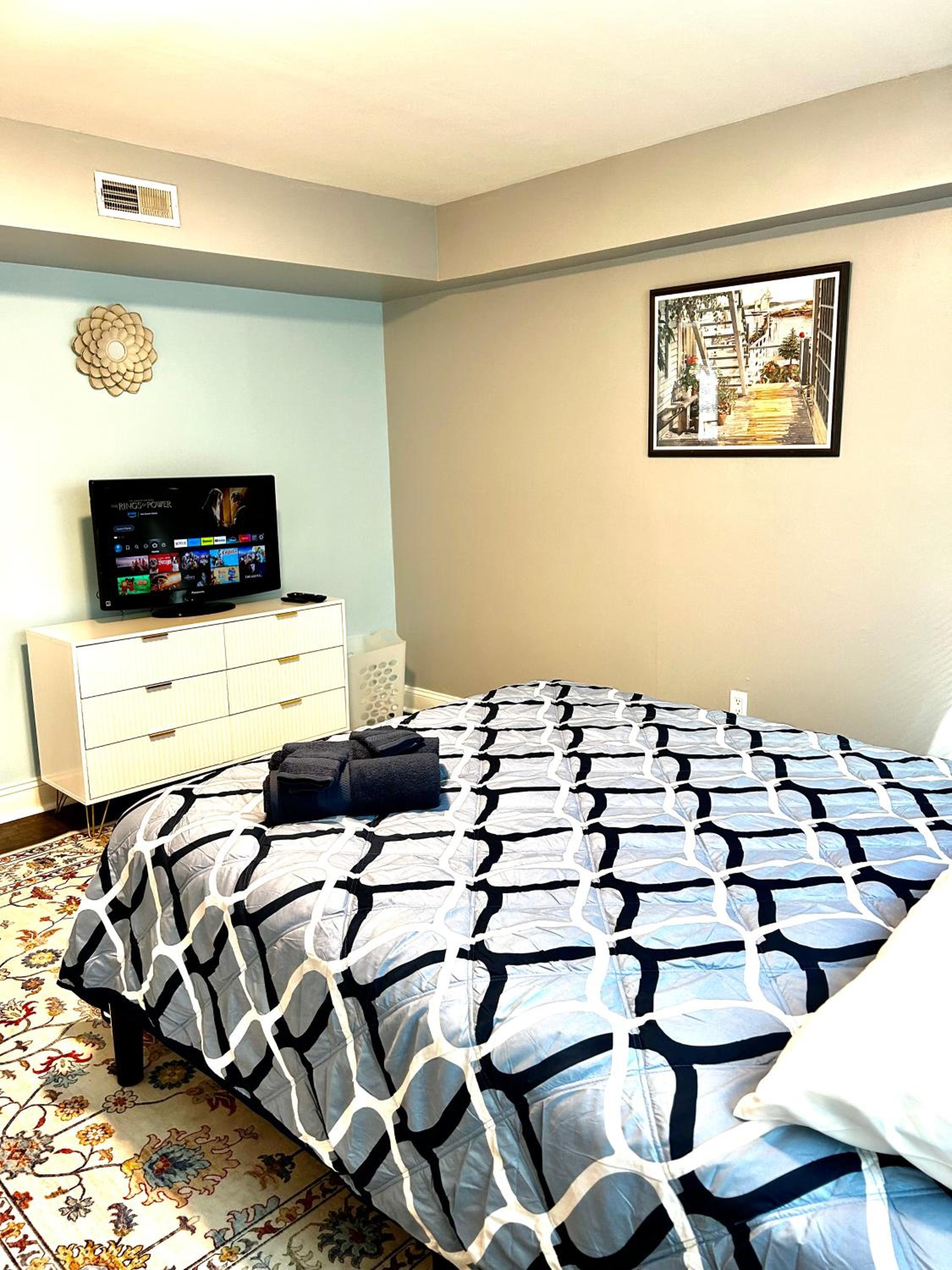 Three-Bedroom Apartment photo 1