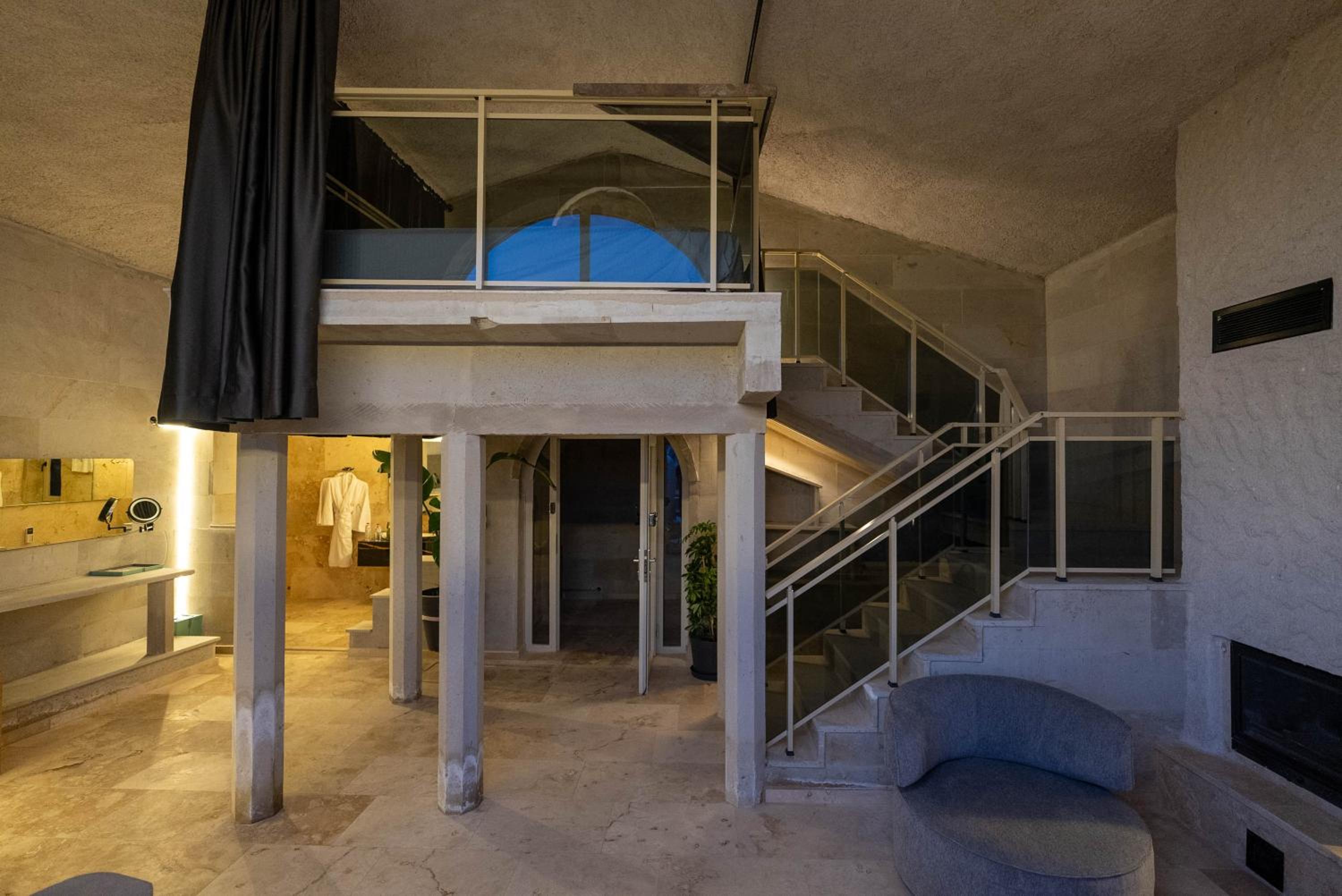 King Room with Pool View