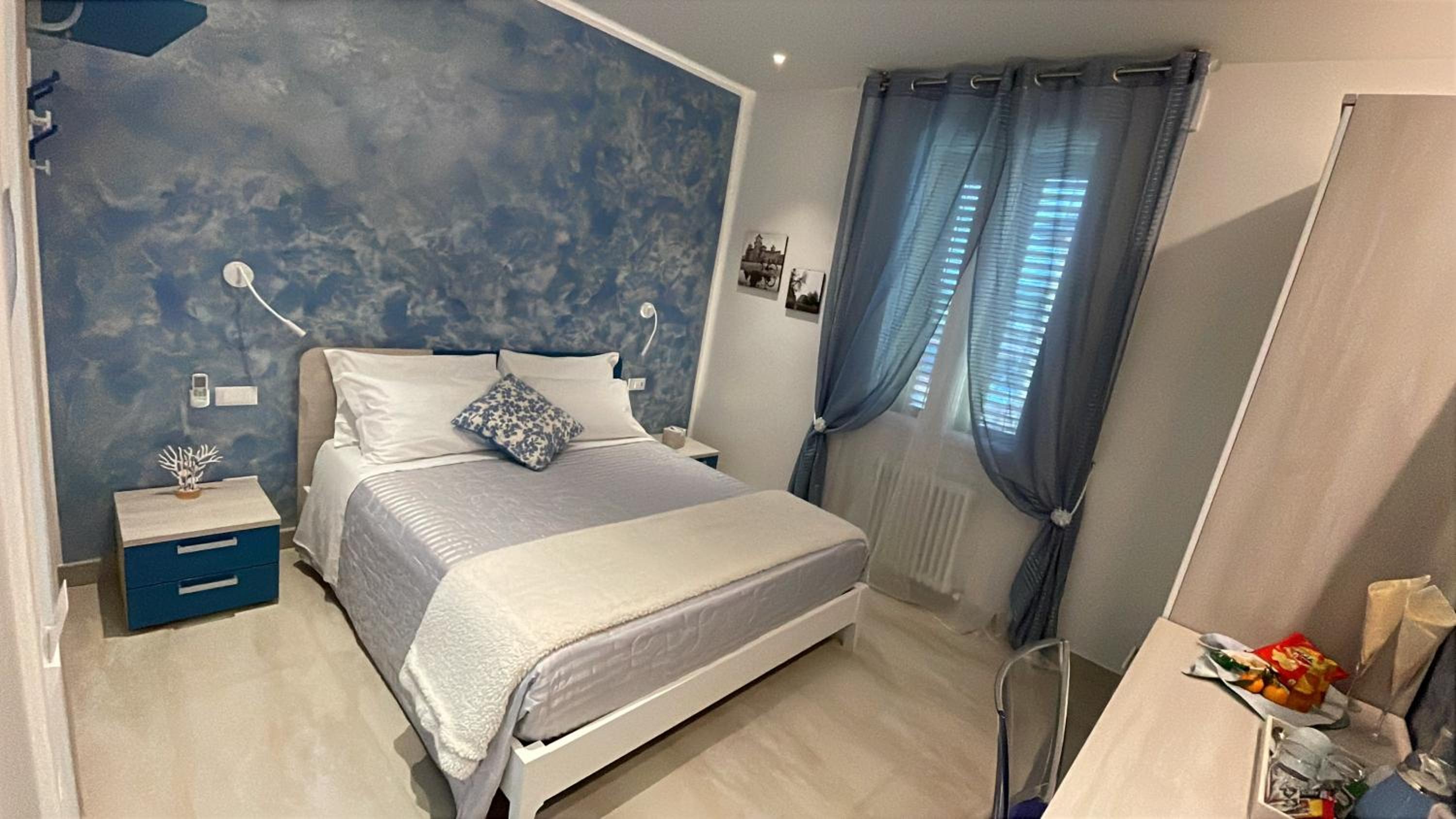 Double Room with Private Bathroom photo 3