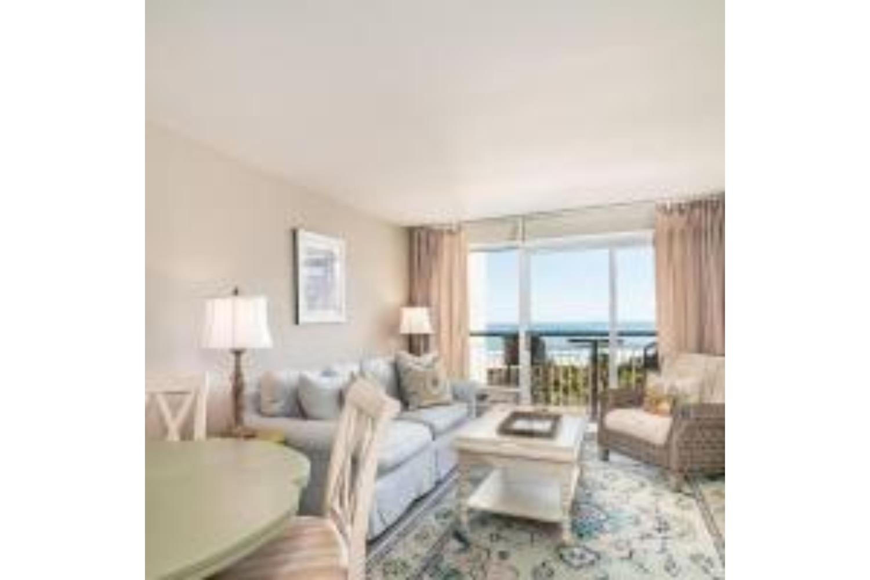 Bridgewater Oceanfront Suite - Photo 1