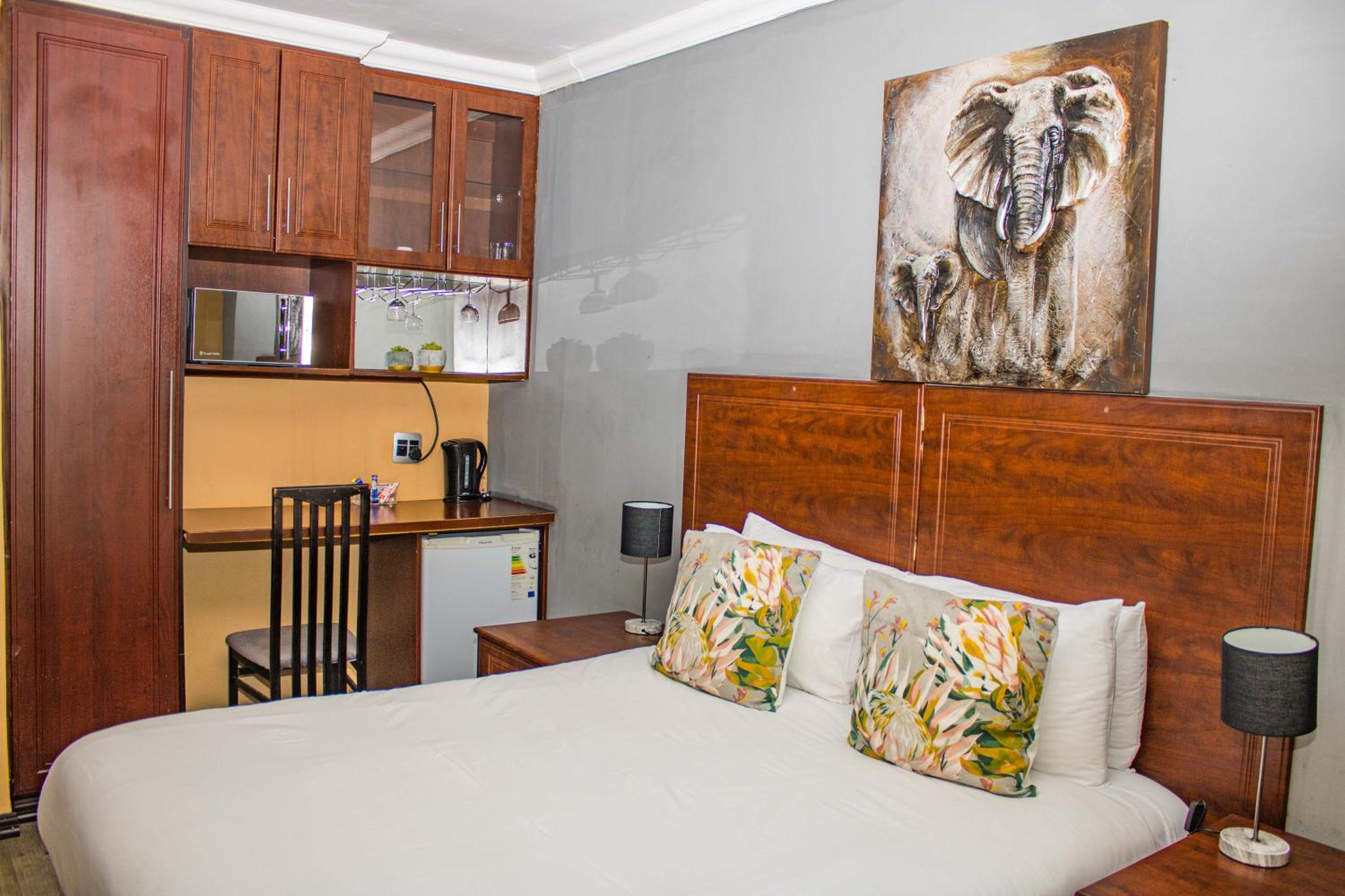 Superior Double or Twin Room - Photo 14