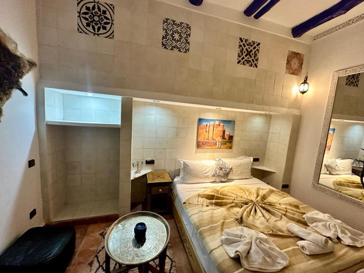 Standard Double Room - Photo 2