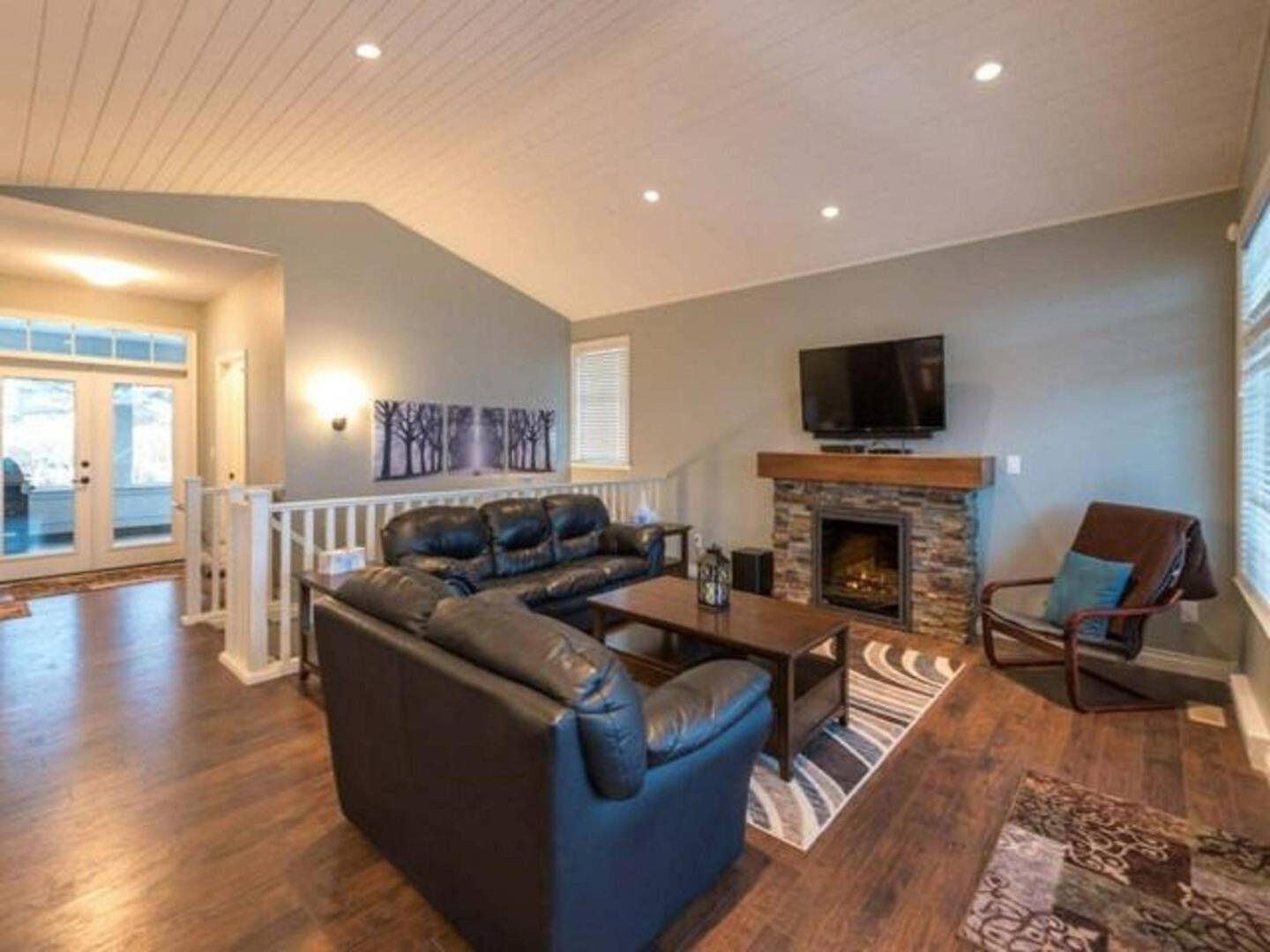 Four-Bedroom House photo 1