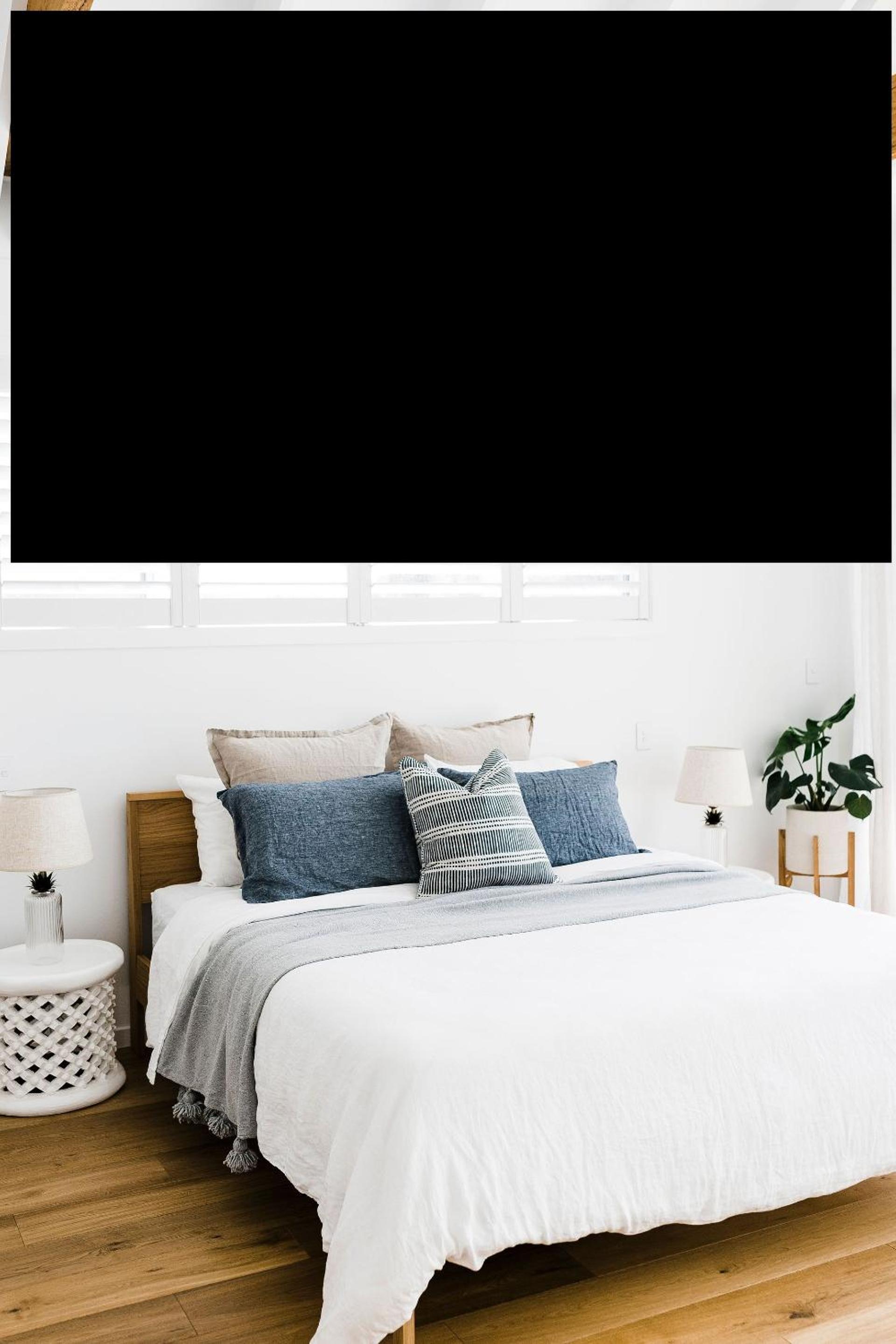 Five-Bedroom House photo 1