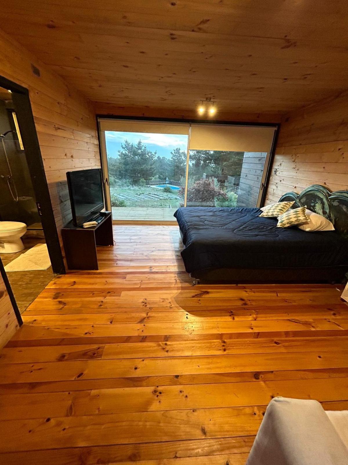 Three-Bedroom House photo 1