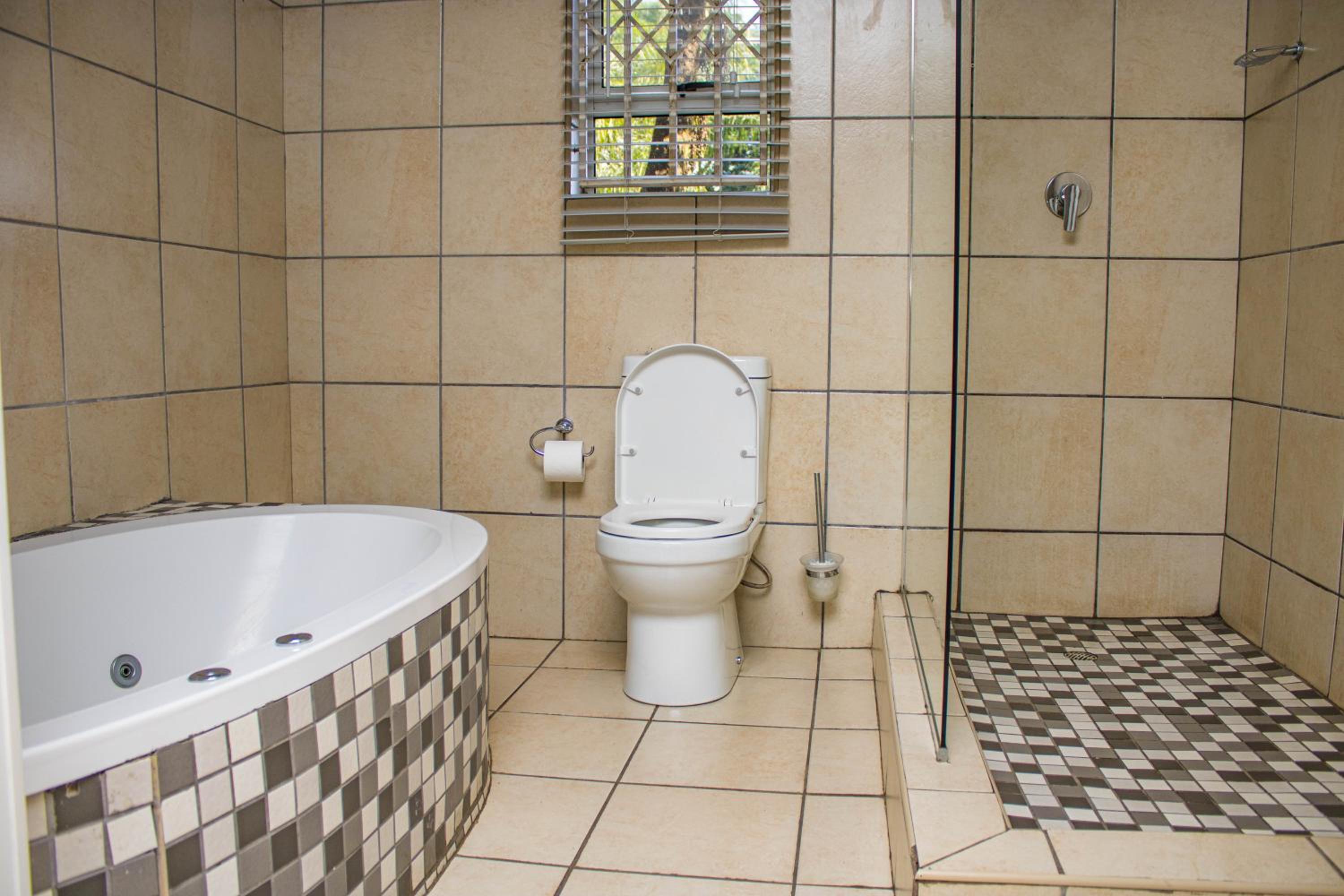 Superior Double or Twin Room - Photo 17