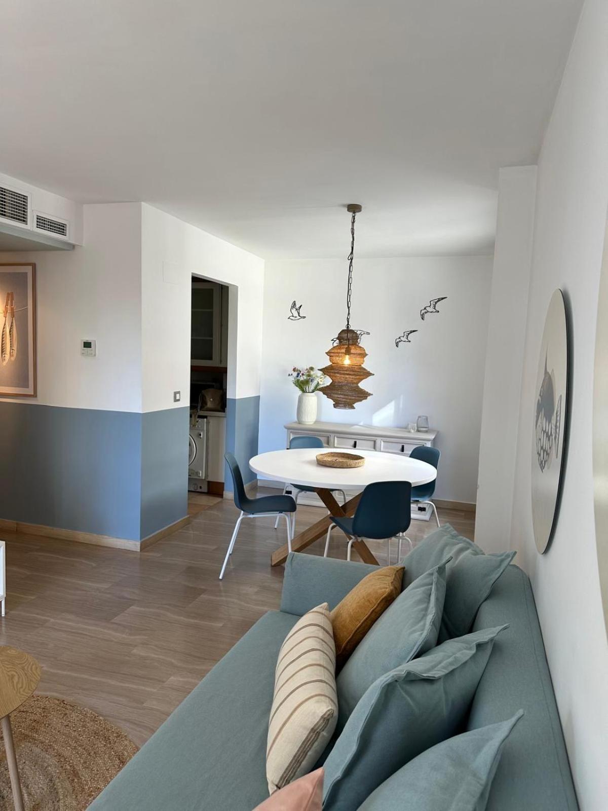 Apartment with Balcony photo 3