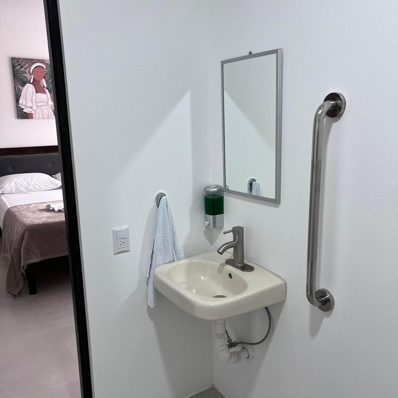 Double Room - Disability Access photo 2