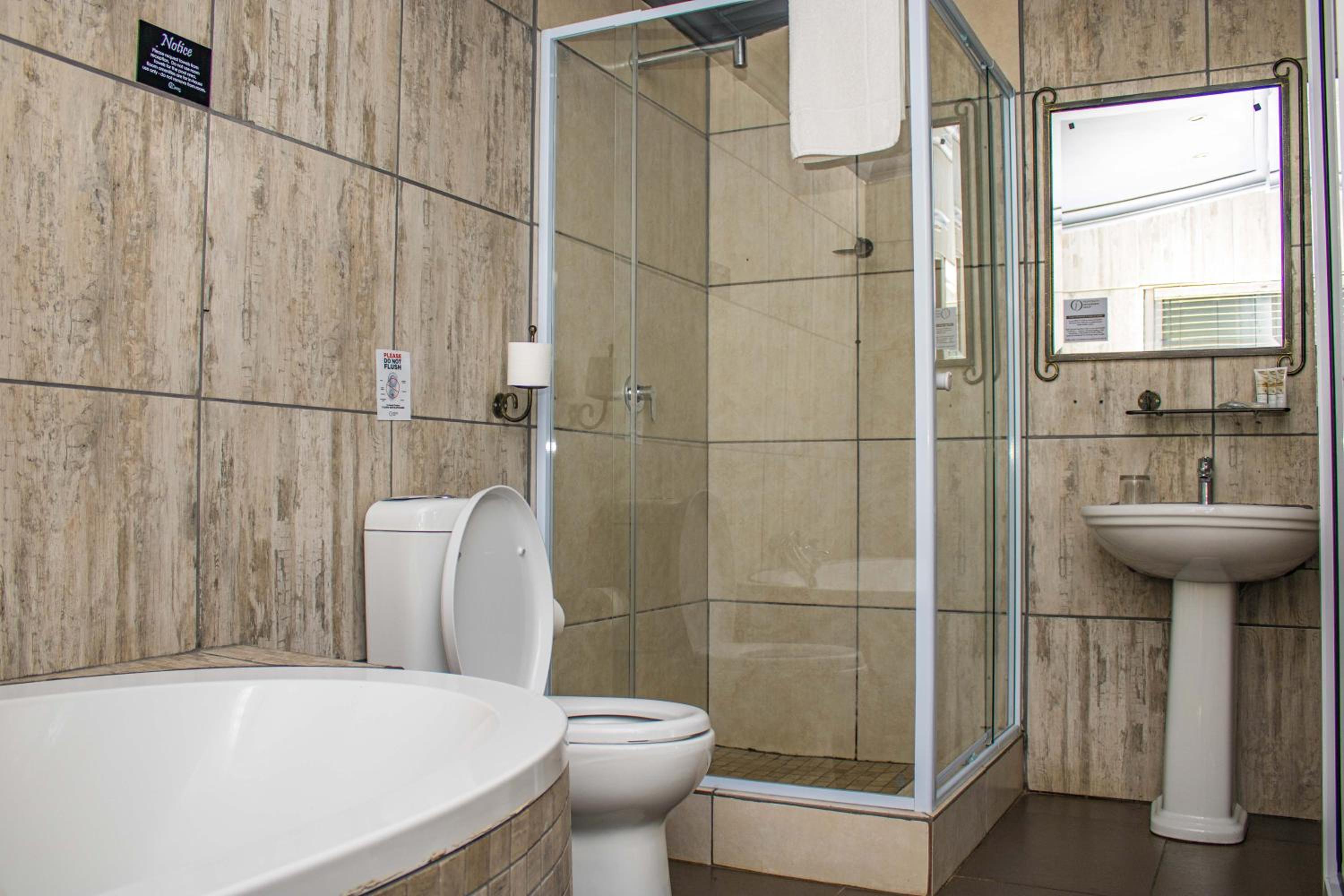 Superior Double or Twin Room - Photo 7