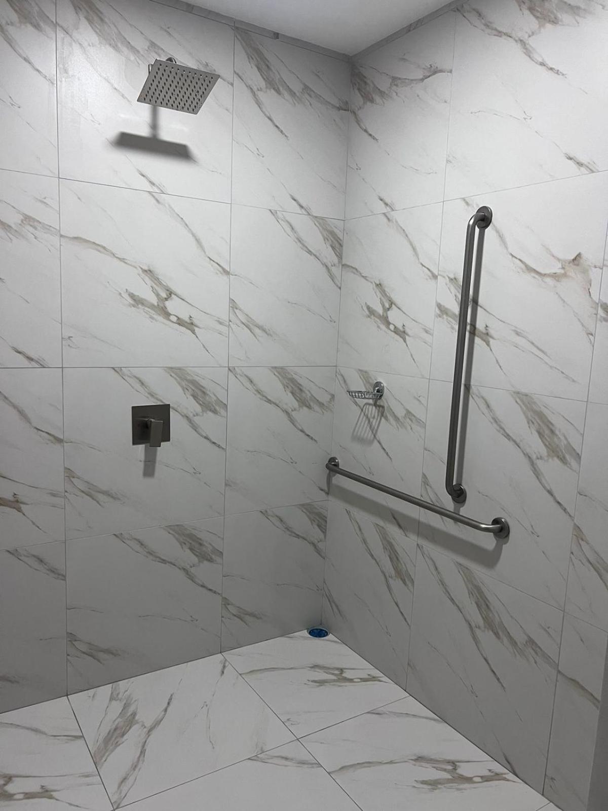 Double Room - Disability Access photo 3