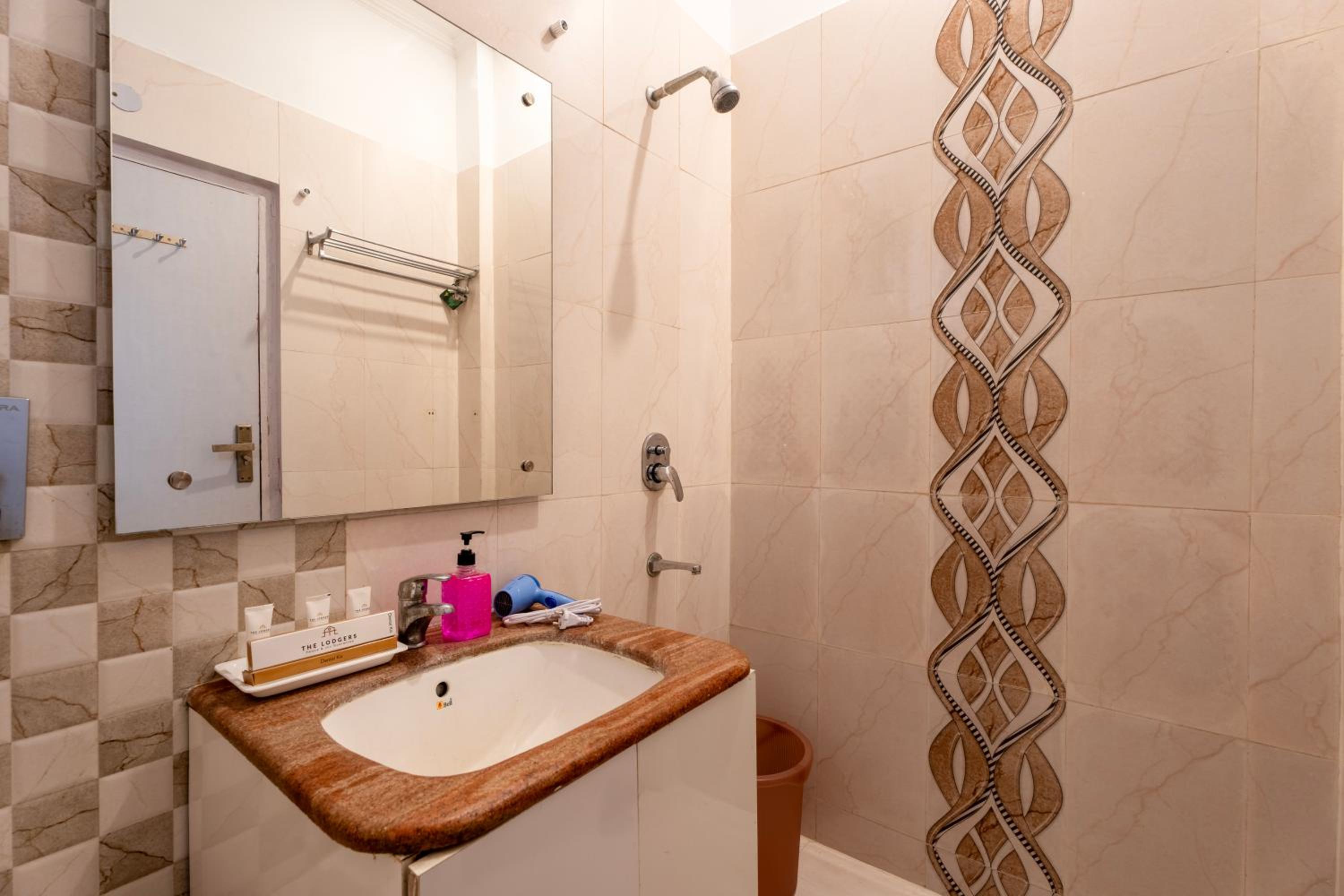 Double Or Twin Room With Balcony photo 3