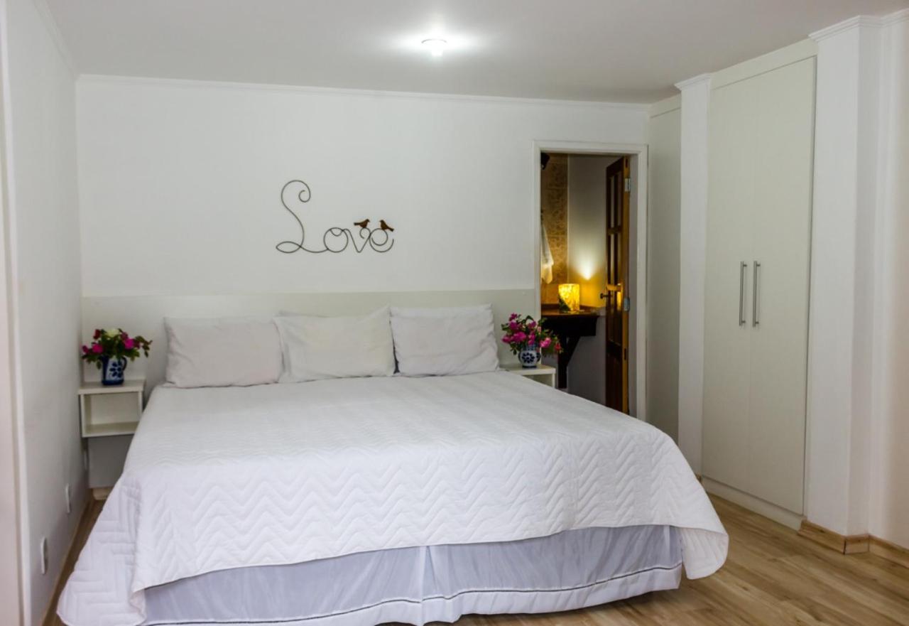 King Suite with Balcony photo 1