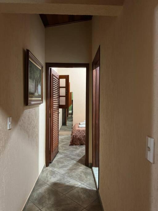 Five-Bedroom House photo 2