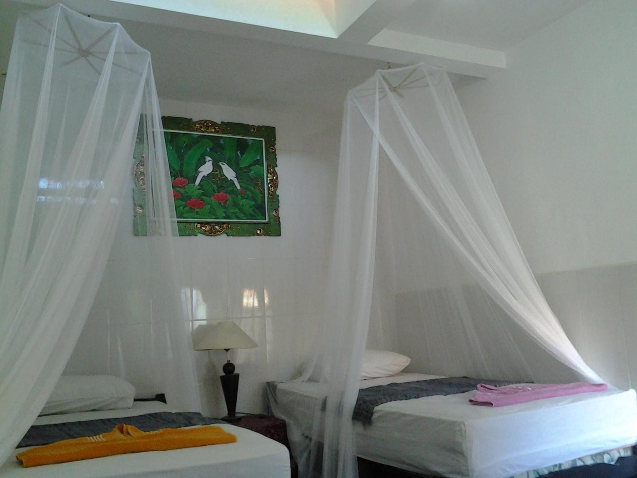 Twin Room with Private Bathroom