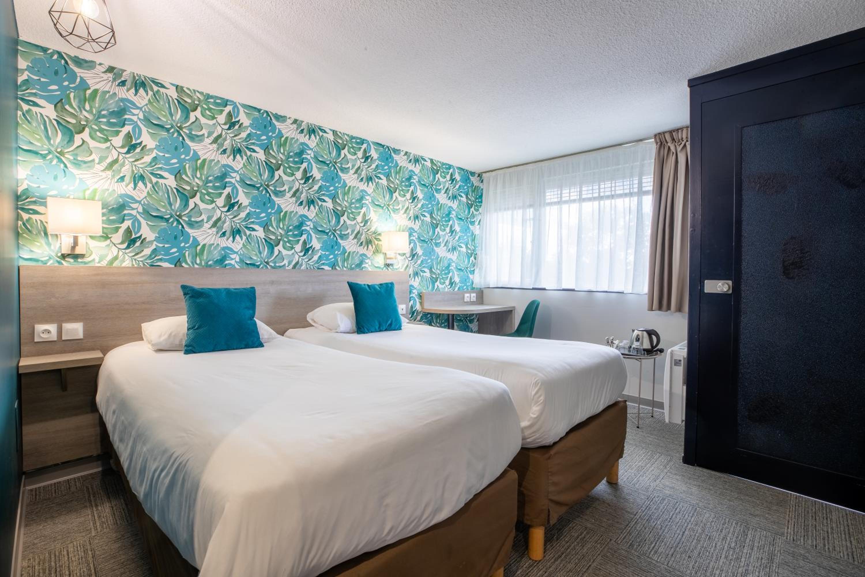 Twin Room - Photo 1