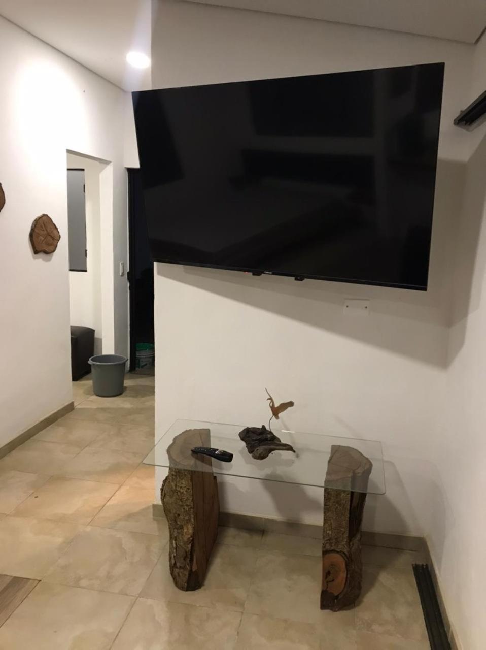 One-Bedroom House photo 1