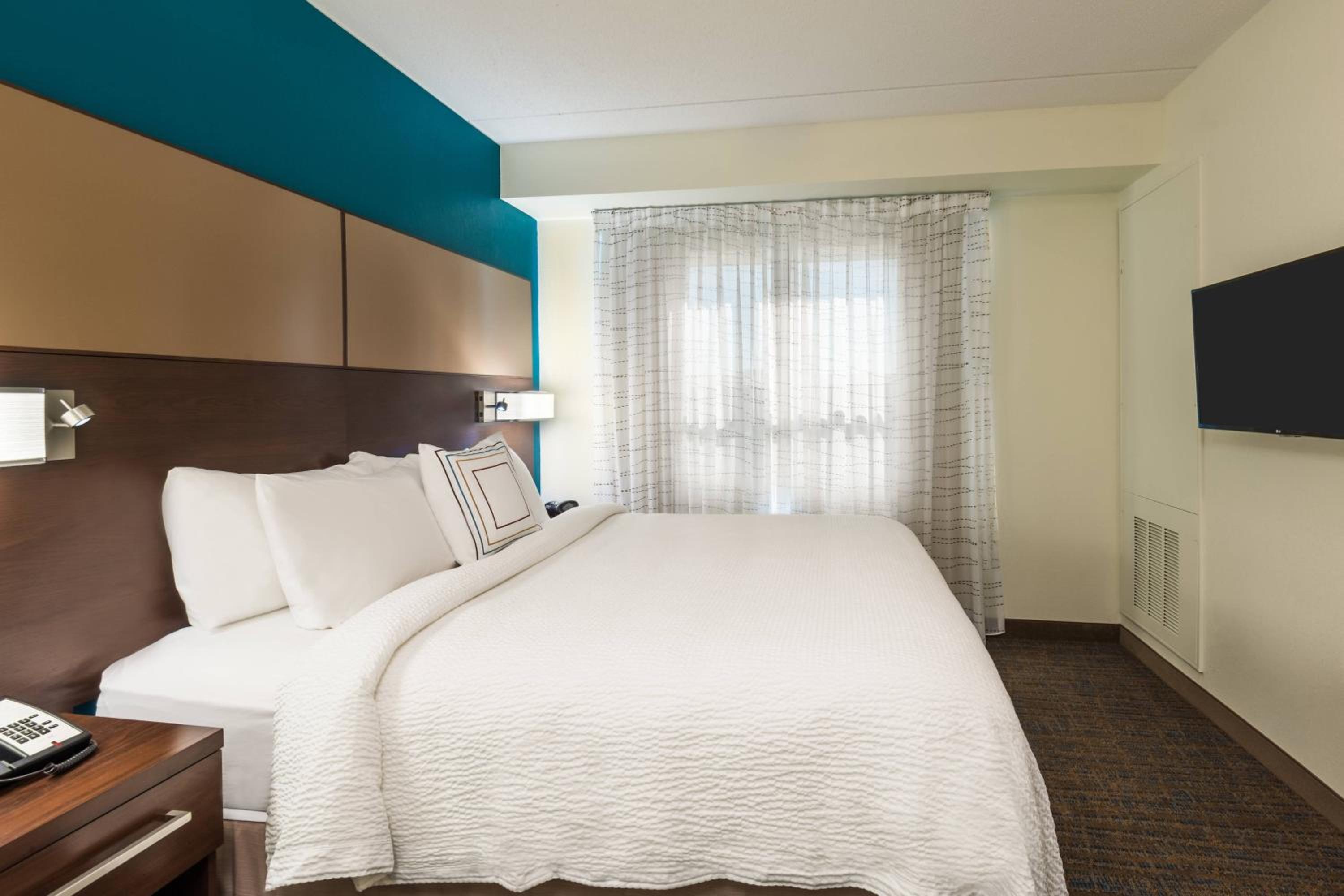 One-Bedroom Suite