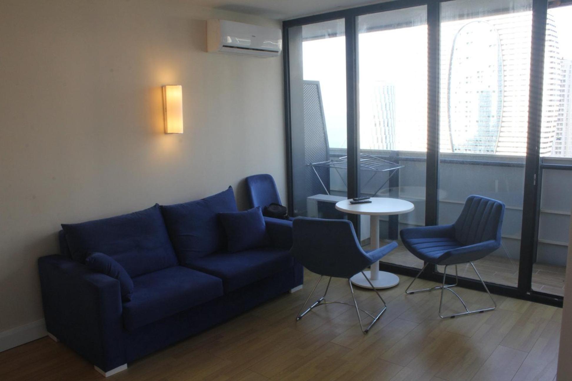 One-Bedroom Apartment photo 1