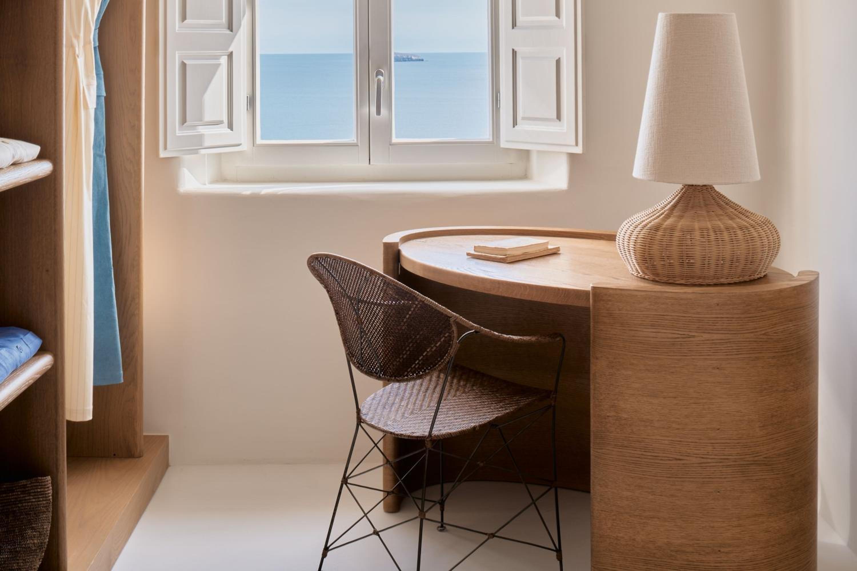 Wet Allure Suite, 1 Bedroom Suite, 1 King, Caldera view, Sea view