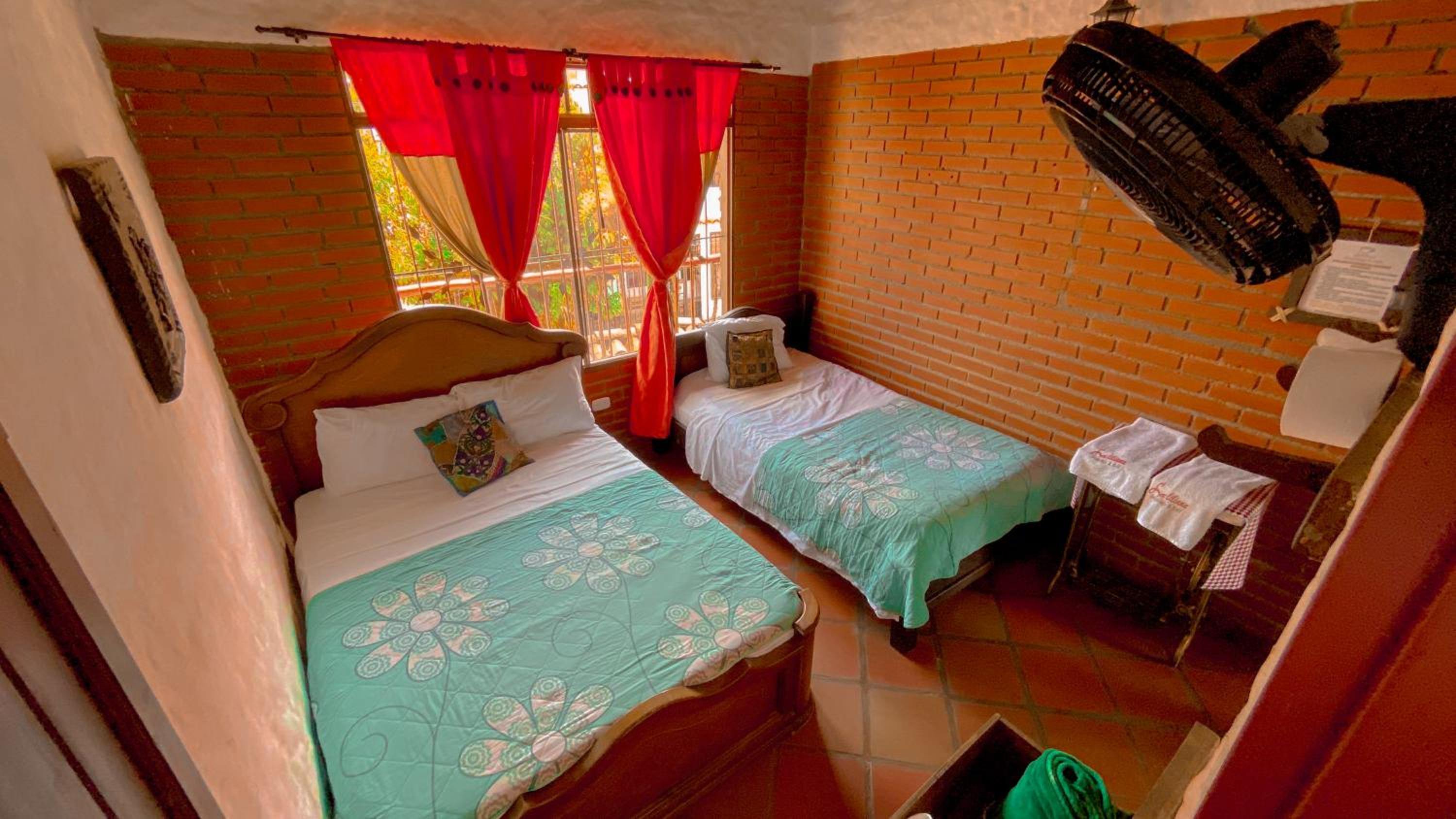 Twin Room with Private Bathroom photo 1
