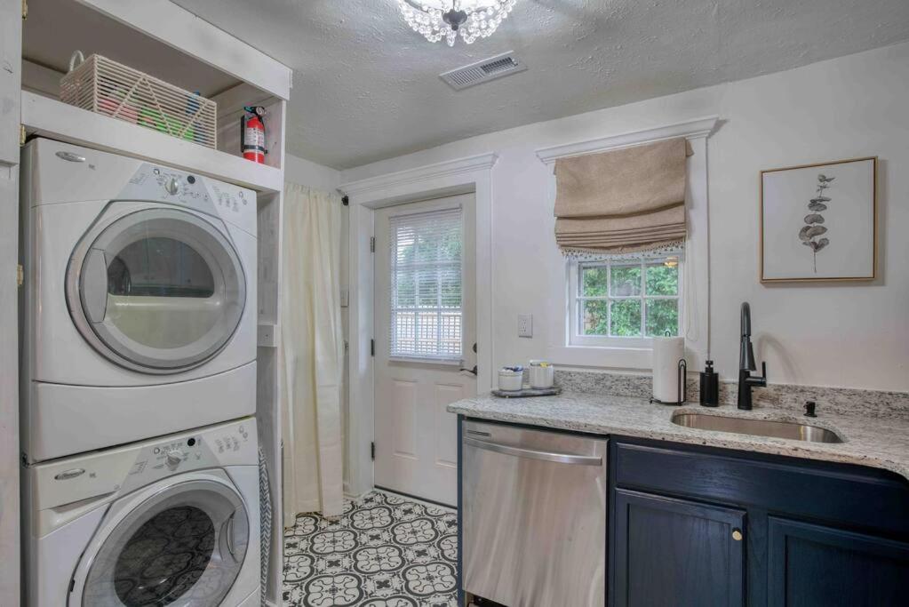 Two-Bedroom House photo 2
