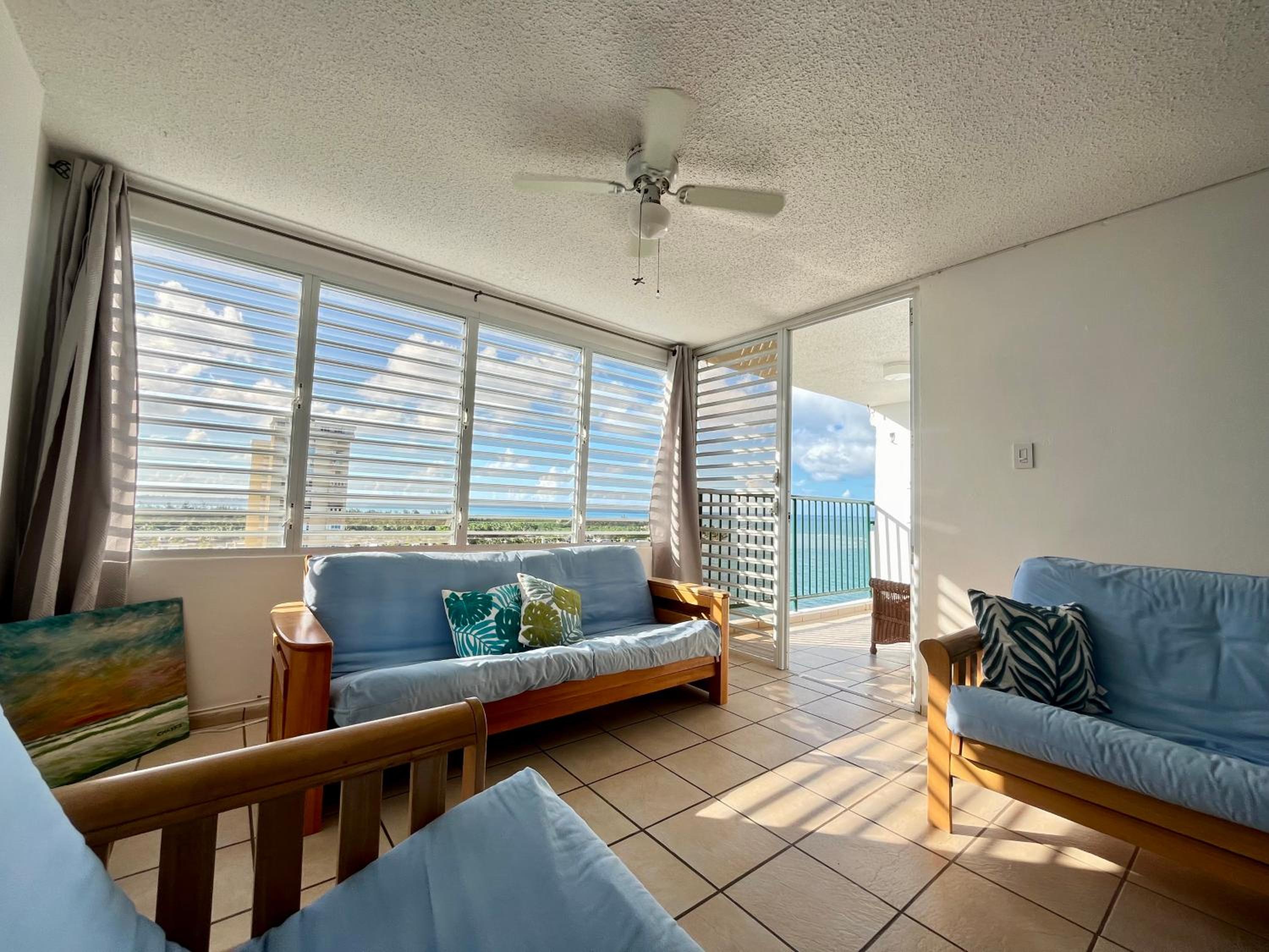 One-Bedroom Apartment photo 3