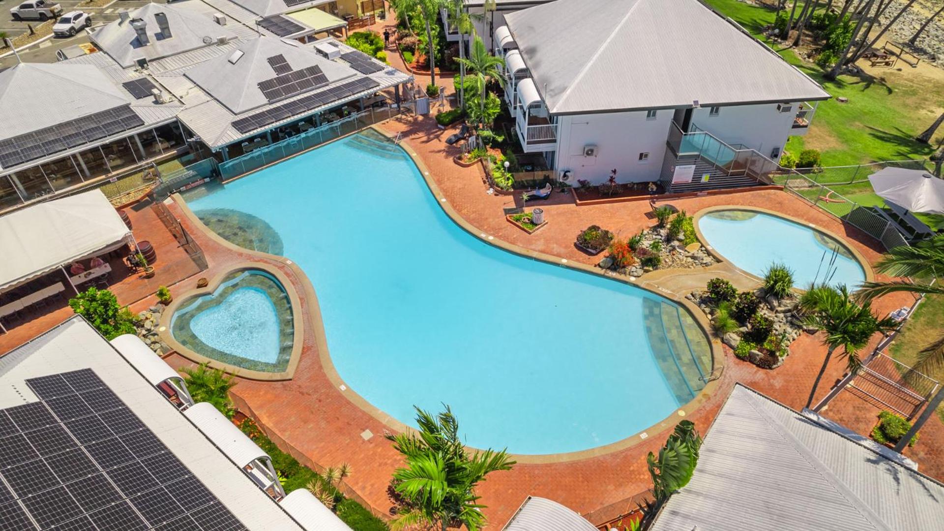 Double or Twin Room with Ocean View photo 2