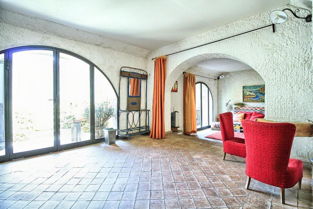 One-Bedroom House - Photo 21