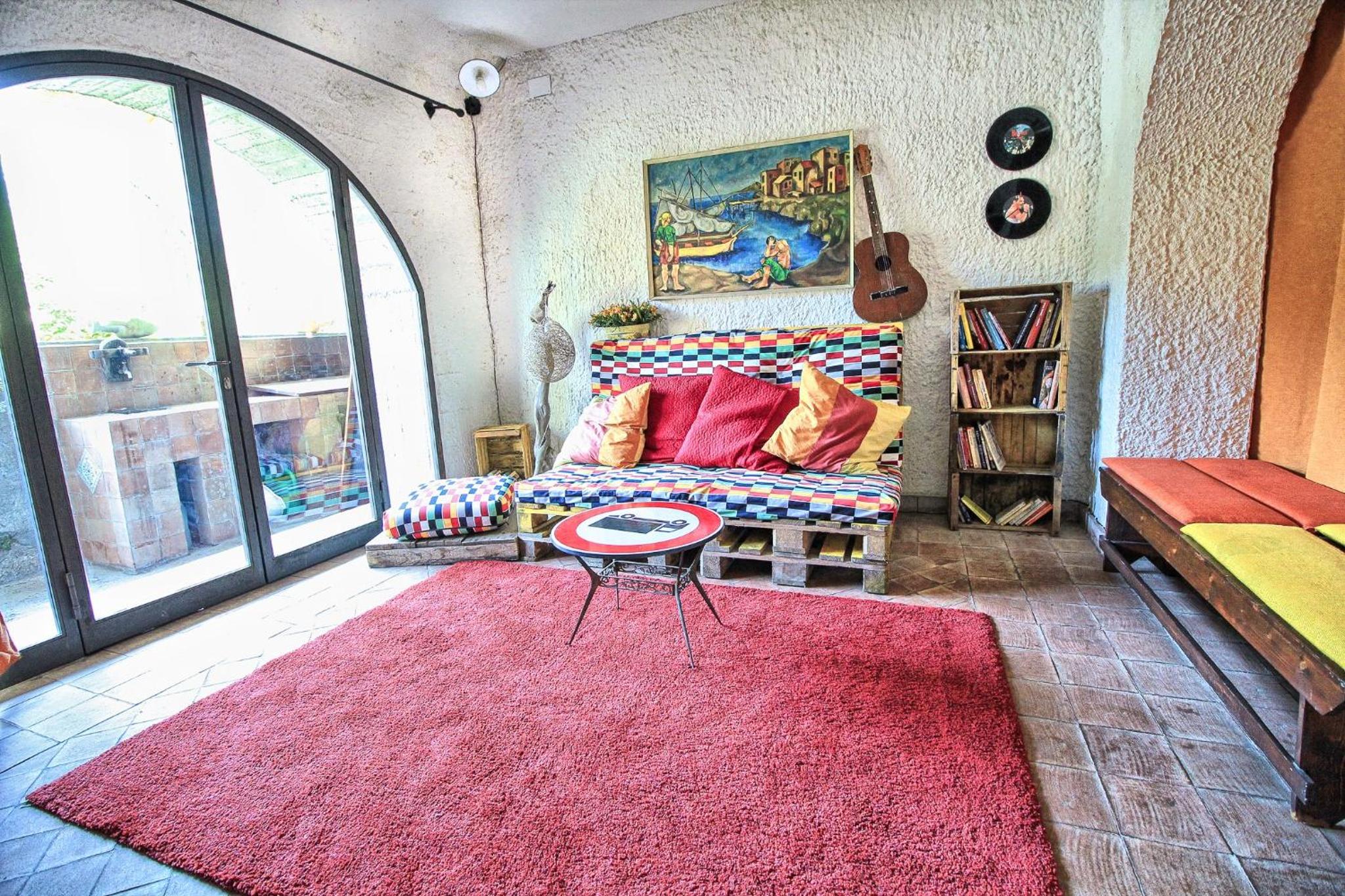 One-Bedroom House - Photo 19