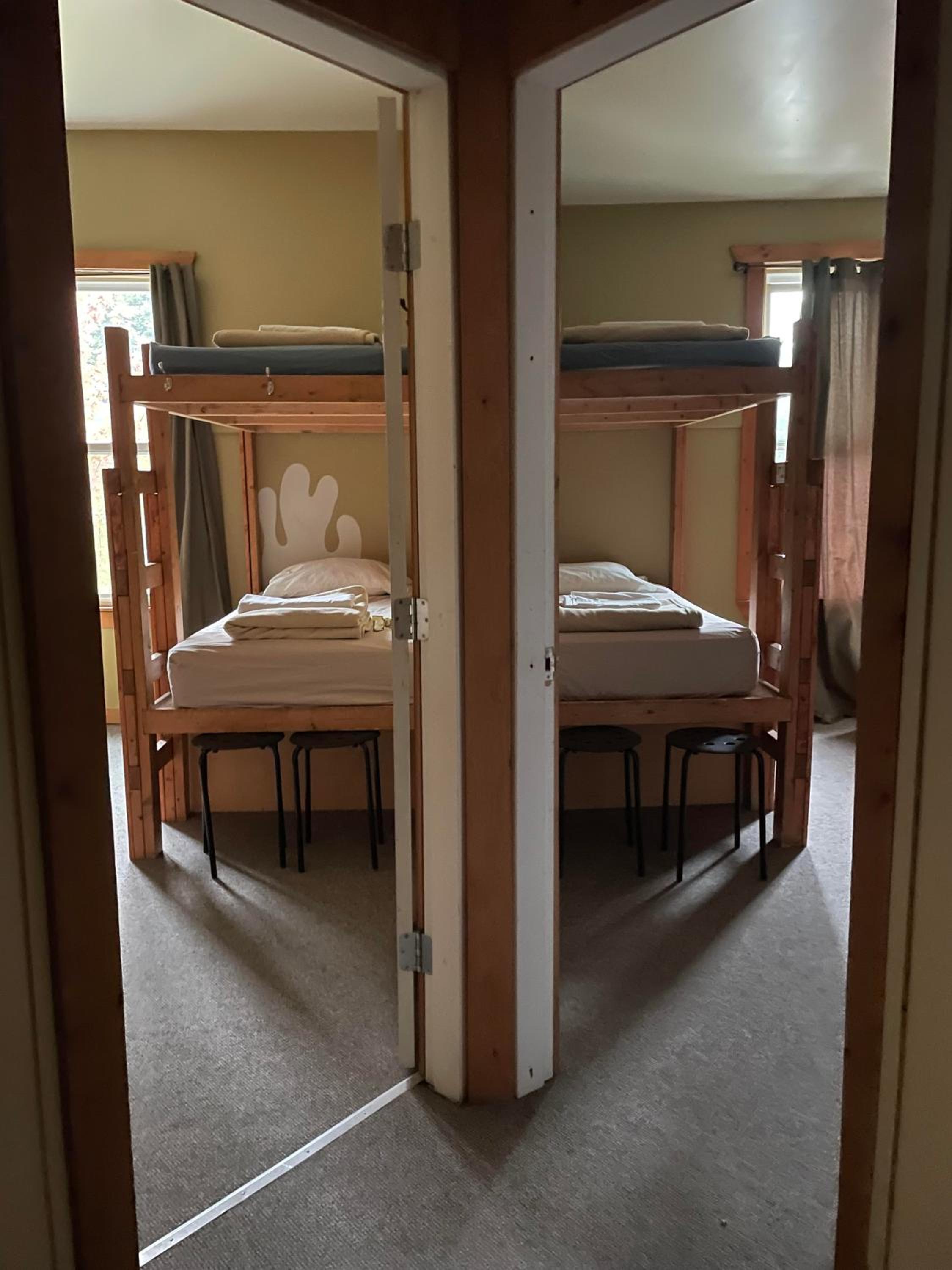 Bed in 6-Bed Mixed Dormitory Room photo 3
