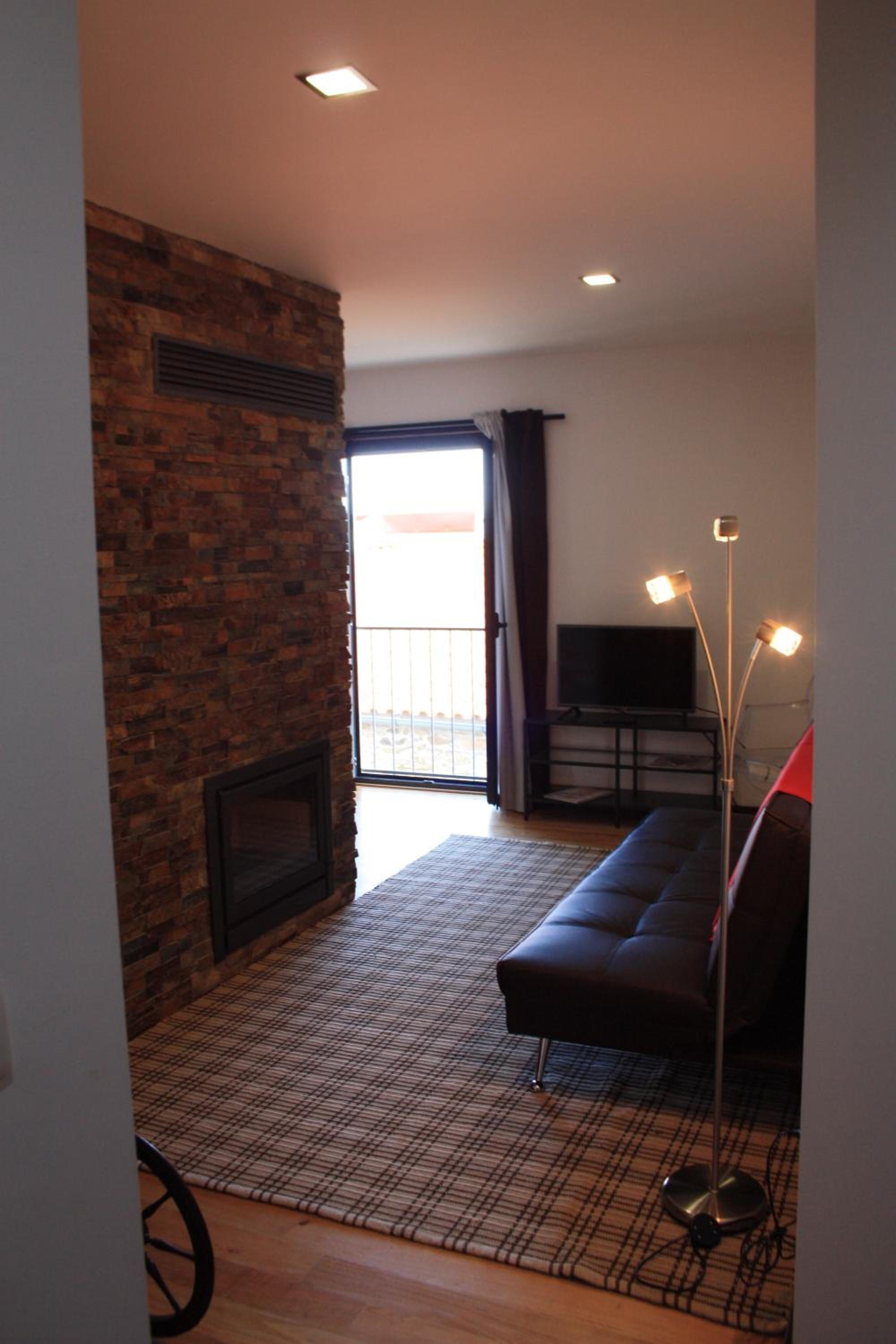 Two-Bedroom House - Corner photo 1