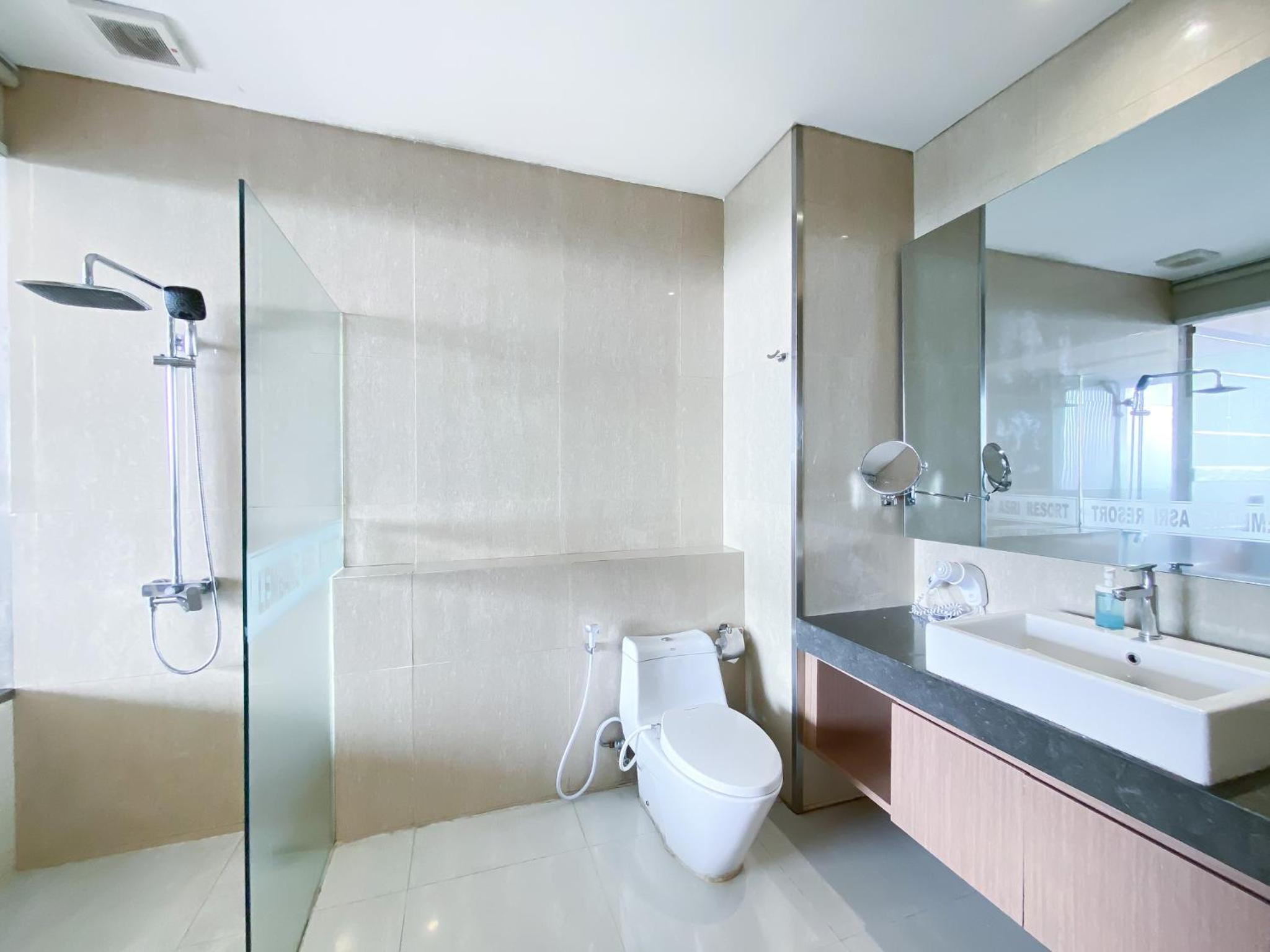 Honeymoon Suite photo 3