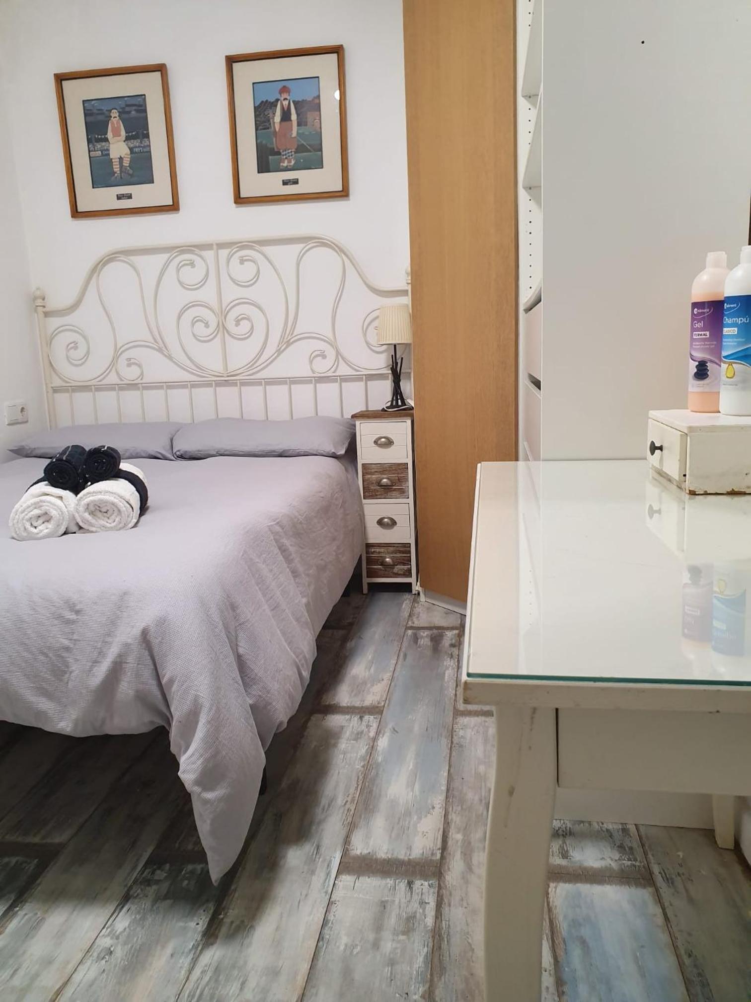Large Double Room photo 3