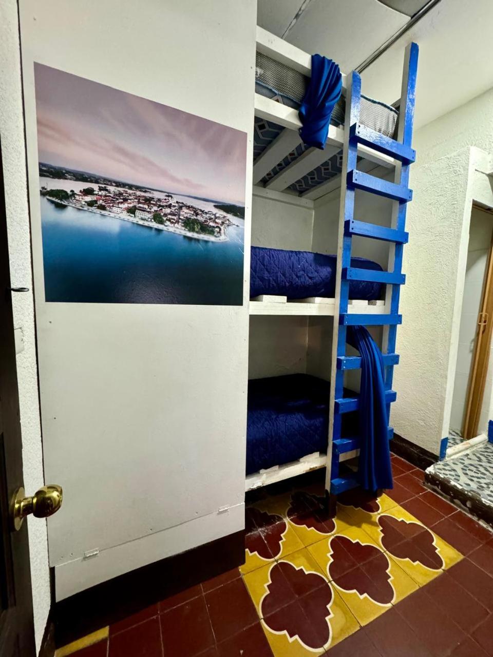 Mixed Dormitory Room photo 2