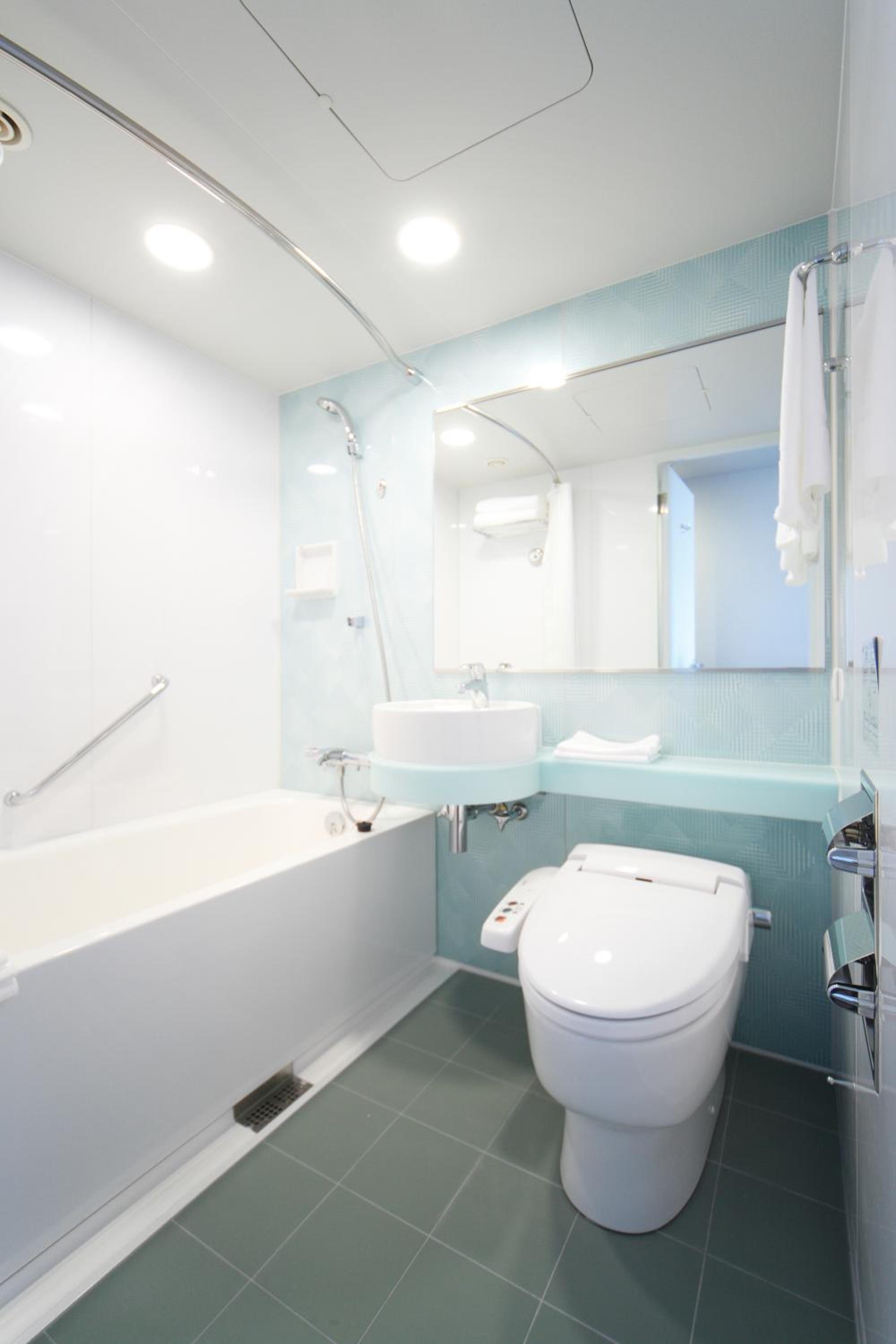 Small Double Room - Non-Smoking photo 2