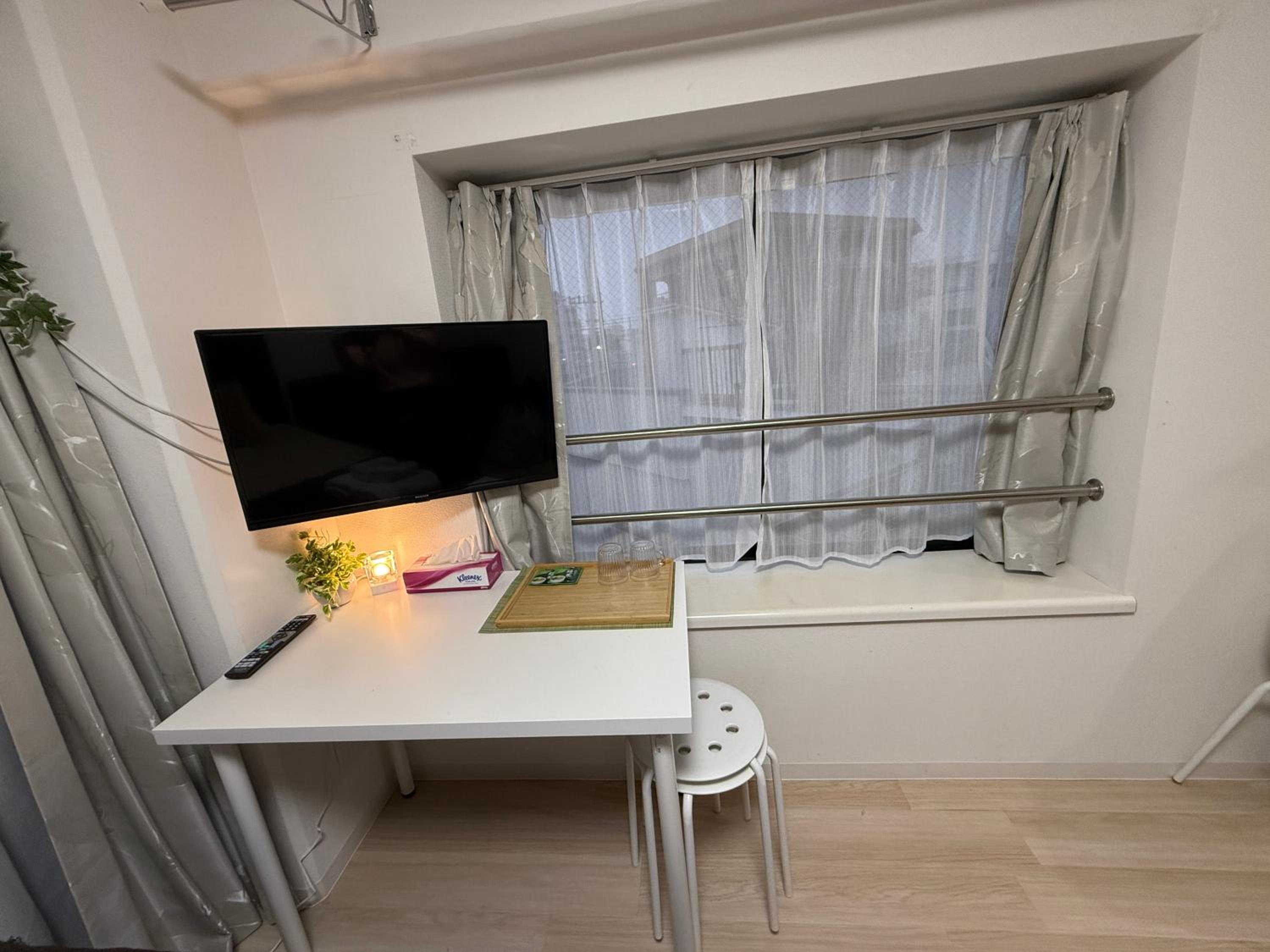 One-Bedroom Apartment photo 2