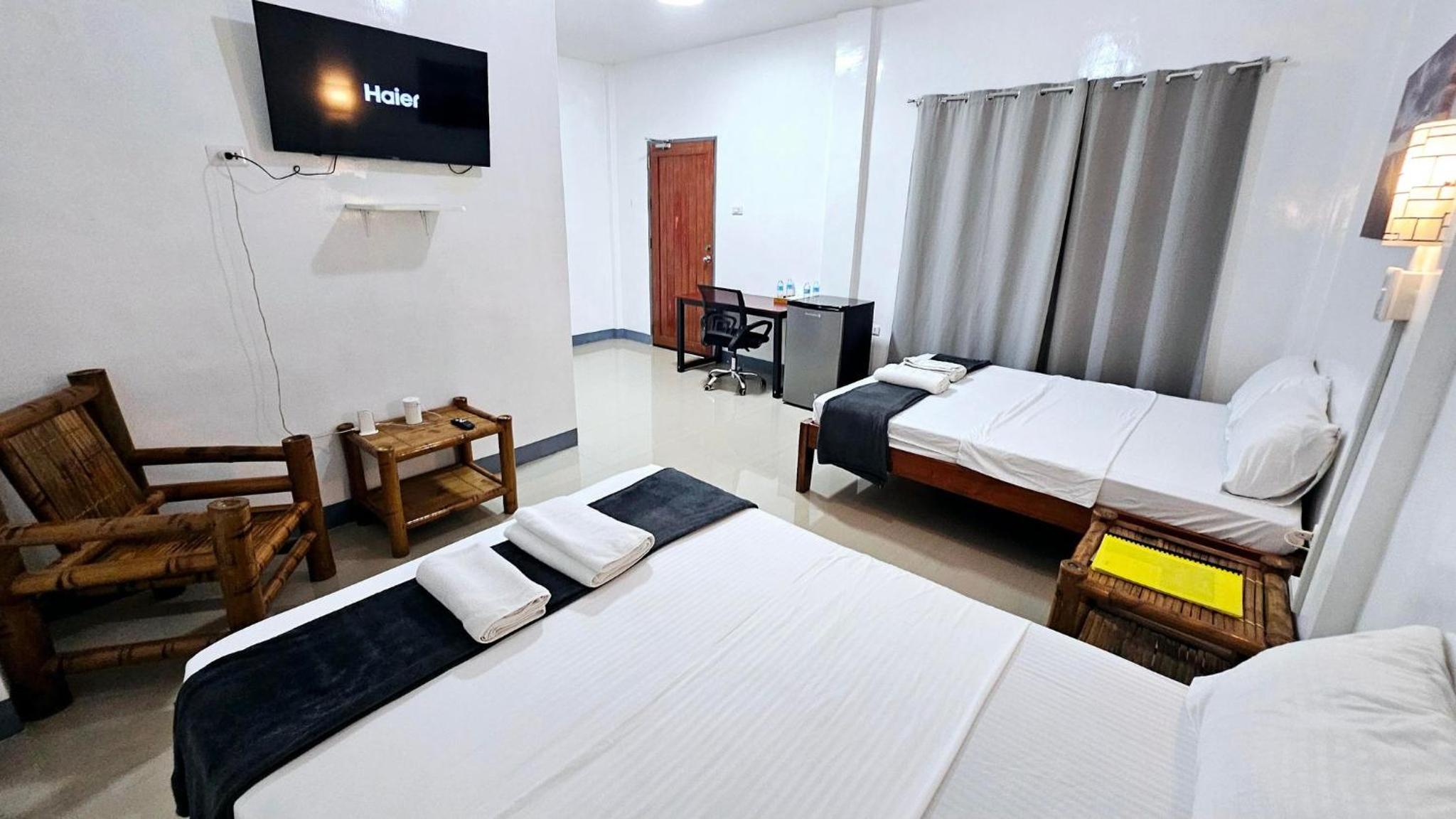 Quadruple Room photo 2