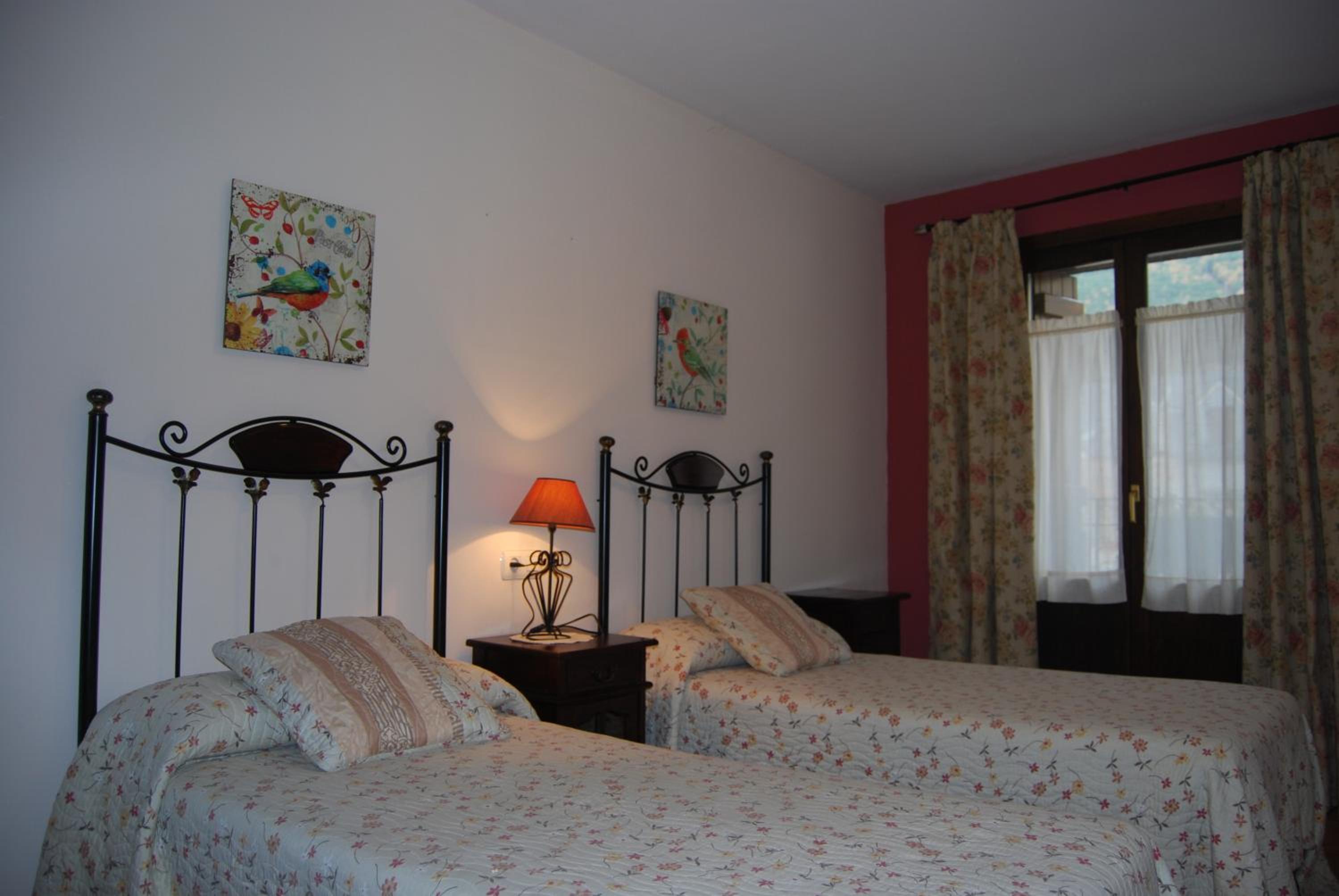 Two-Bedroom Apartment - Photo 5