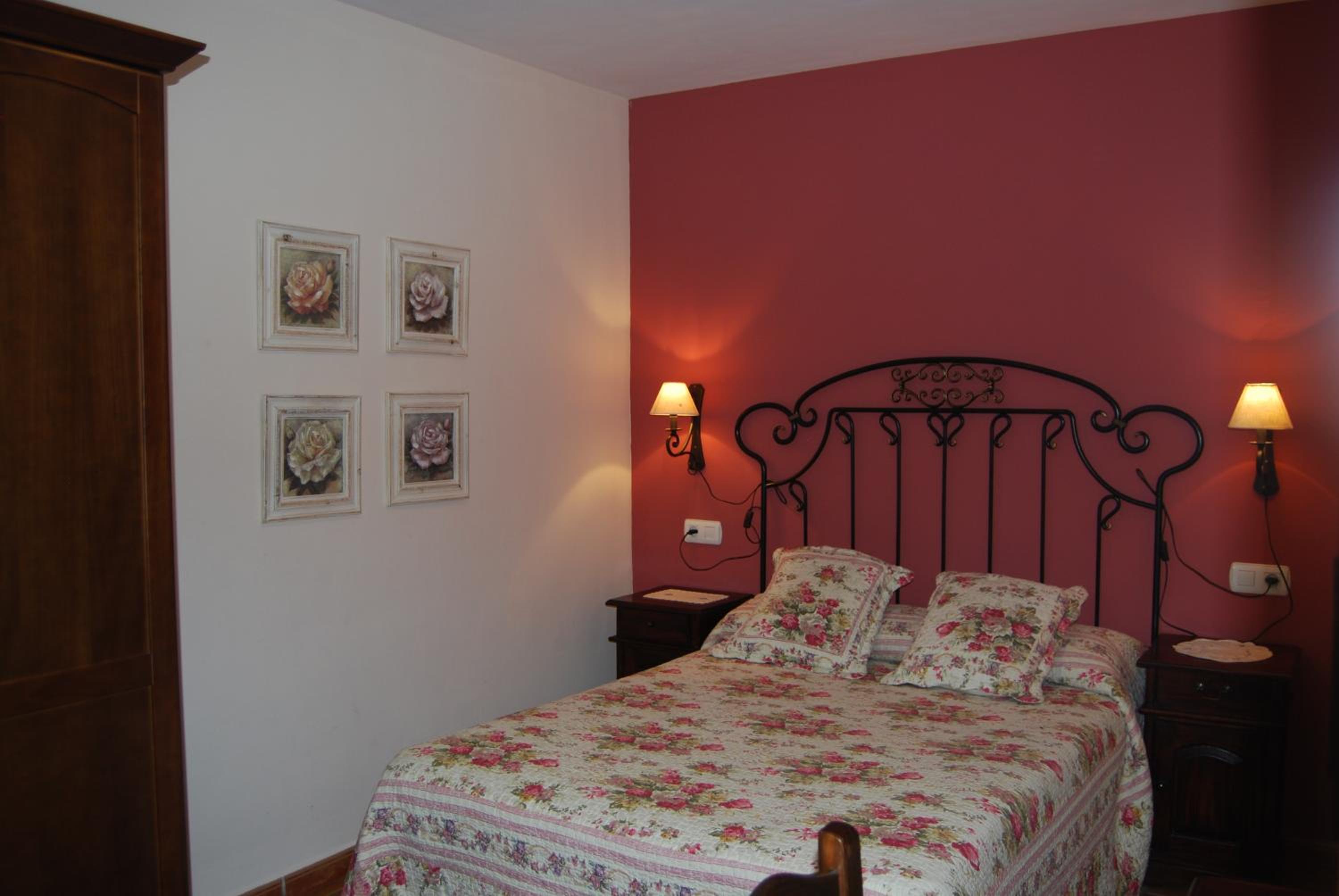 Two-Bedroom Apartment - Photo 6