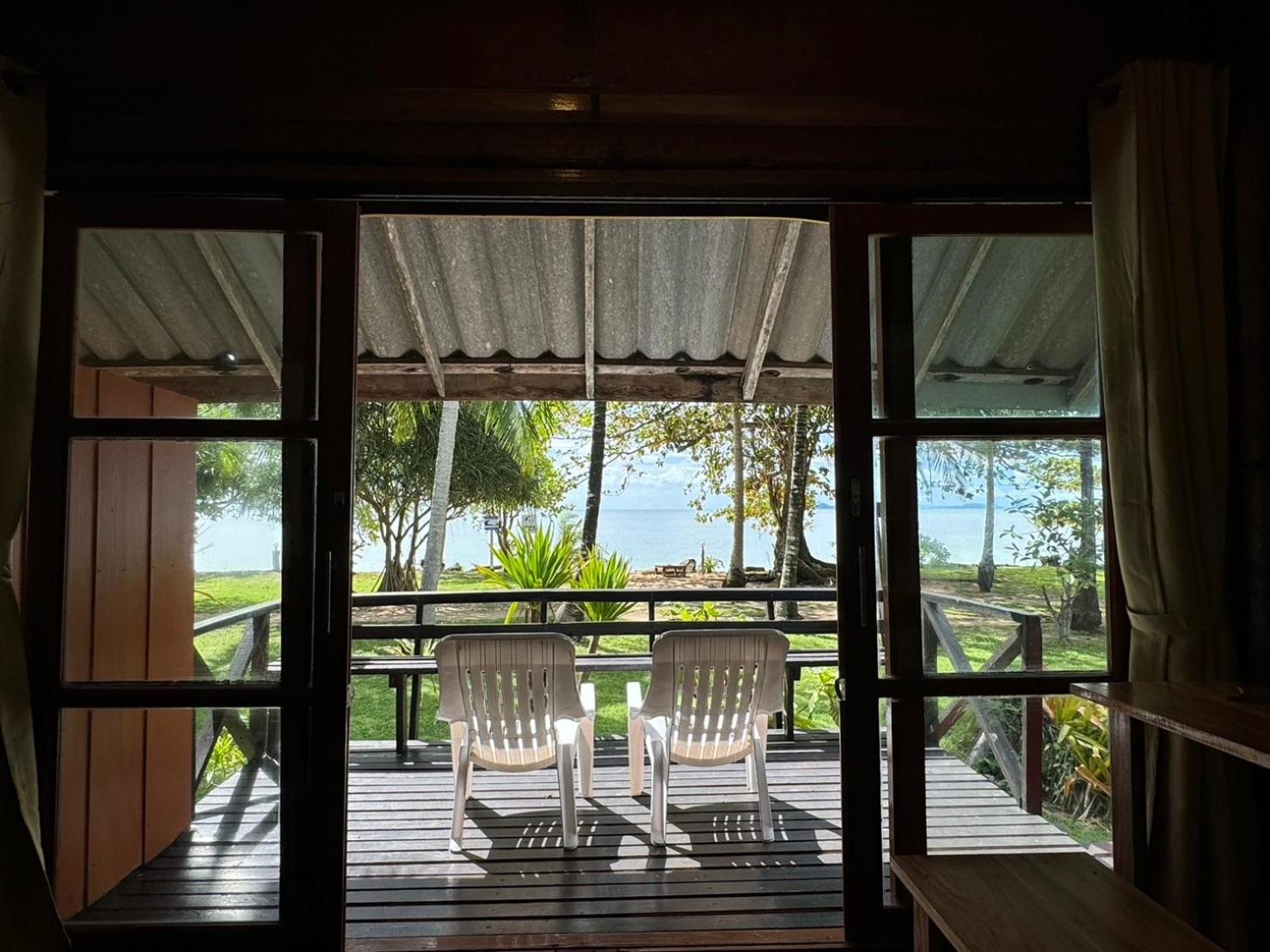 Seaview Bungalow photo 2
