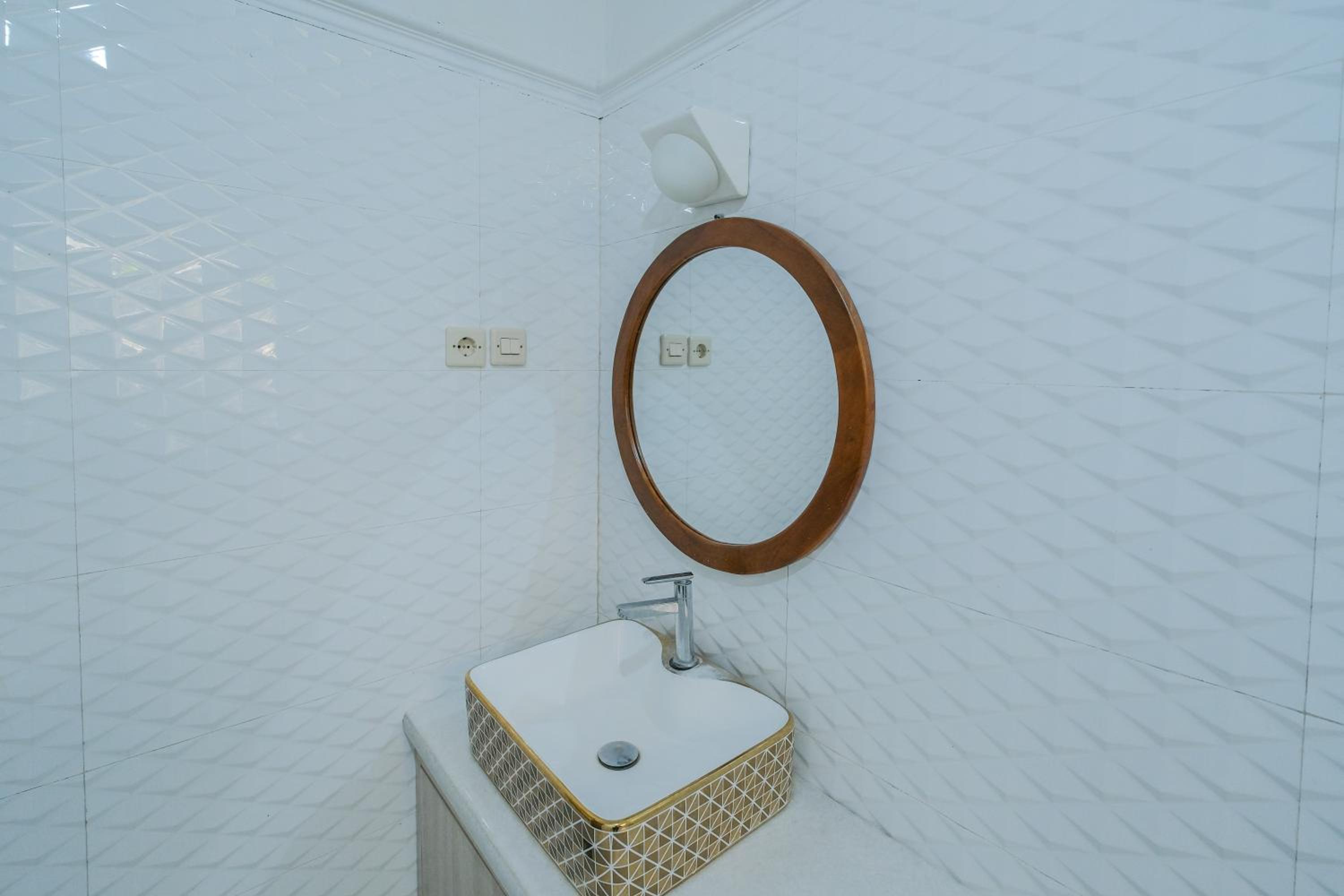 Suite - Photo 8