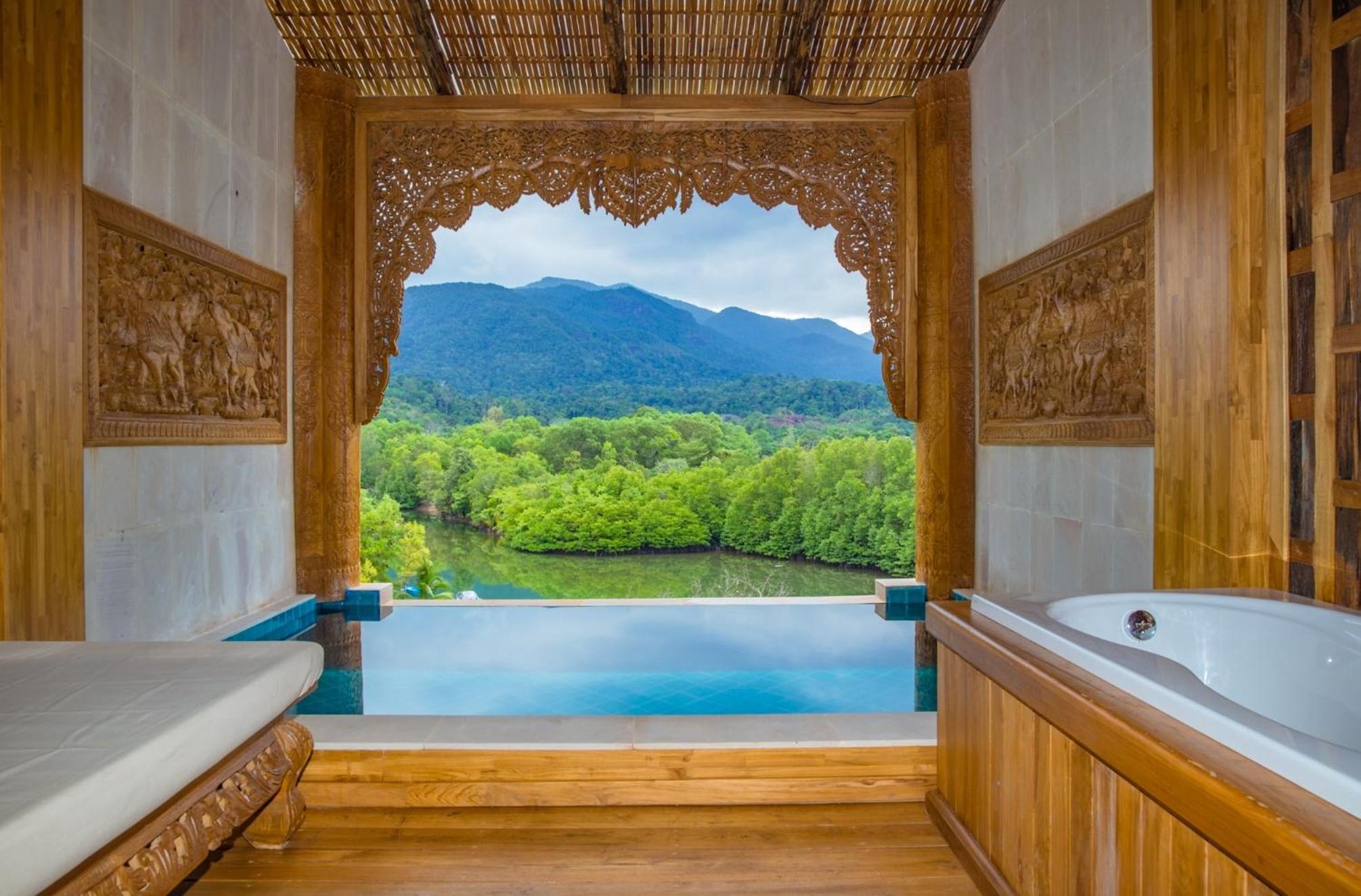 Pool Suite Plus - Free Dinner Set for 2 People - Photo 4