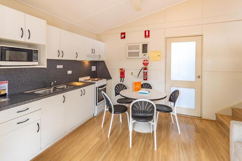 2 Bedroom Rosella Loft (Private External Bathroom) photo 3