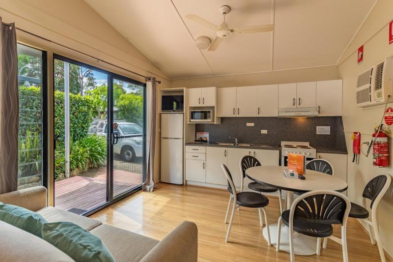2 Bedroom Rosella Loft (Private External Bathroom) photo 2