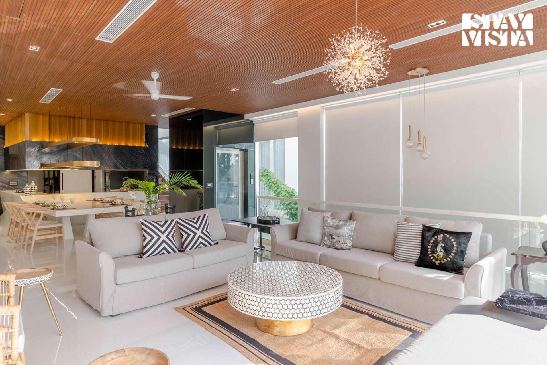 Villa photo 1