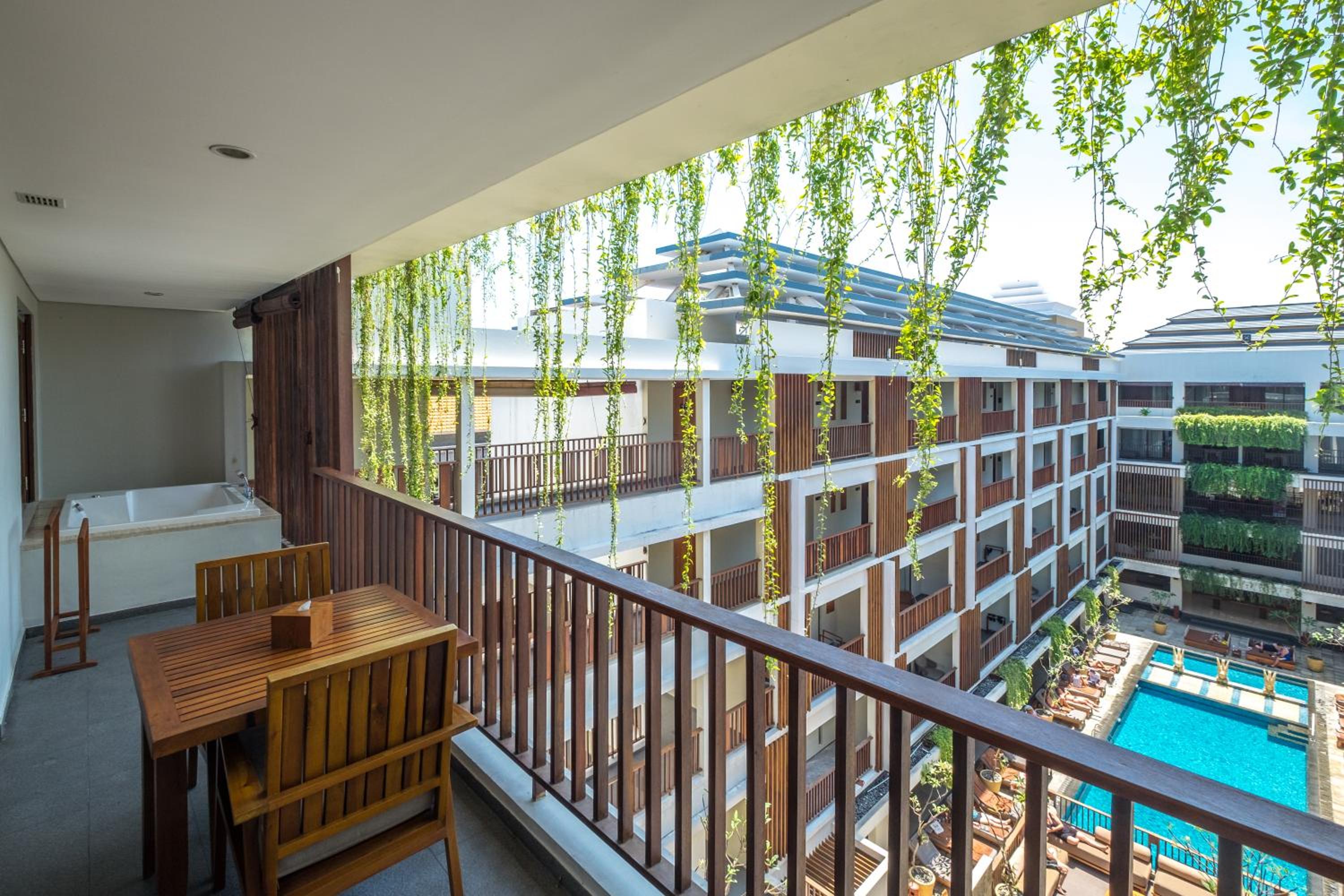 Magani Suite Pool View with Spa Bath  photo 3