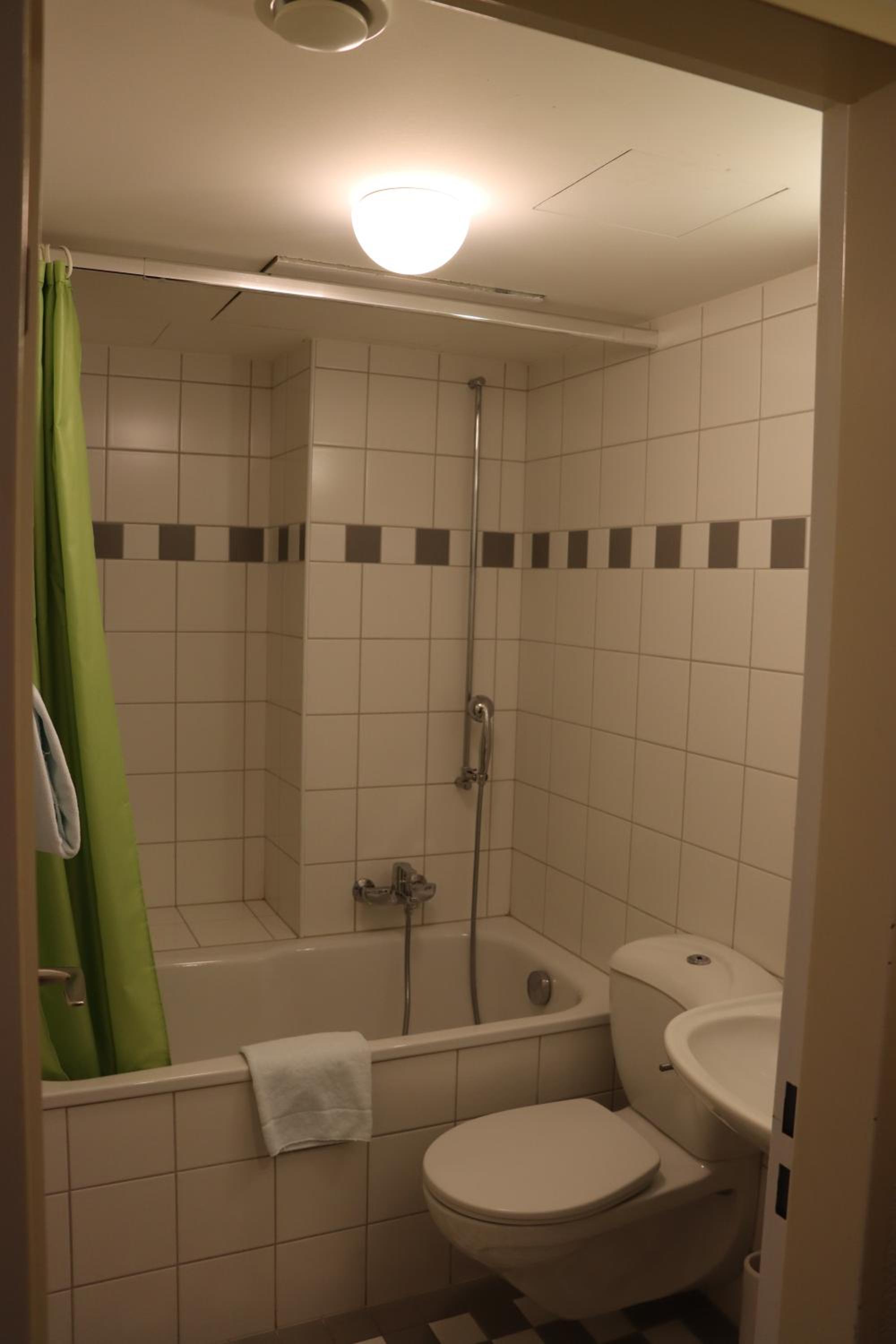 Single Room photo 3